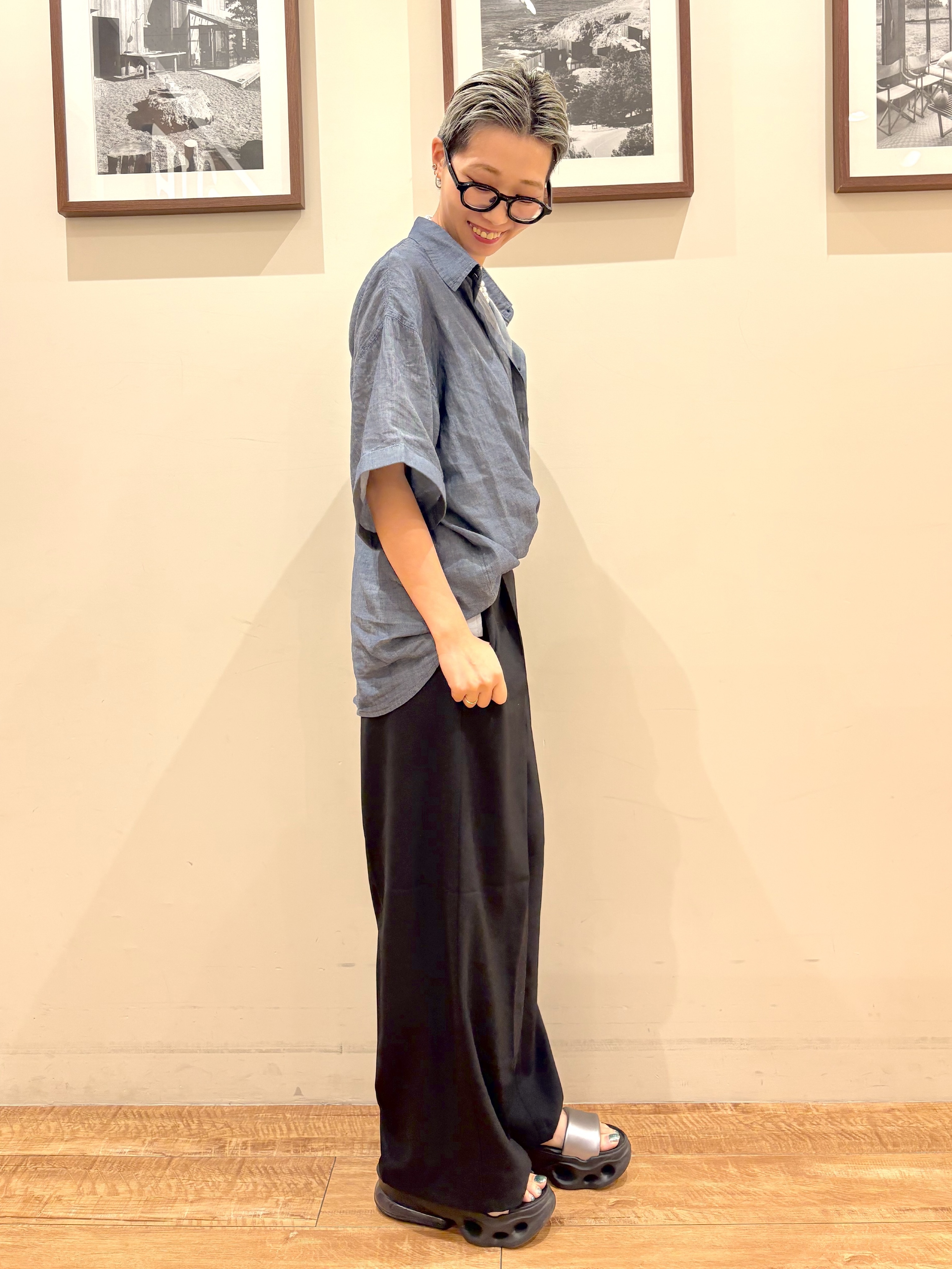 Ayumiさんの「SHOO･LA･RUE｜【UVカット/接触冷感】とろみタックノースリーブトップス」を使ったコーディネート