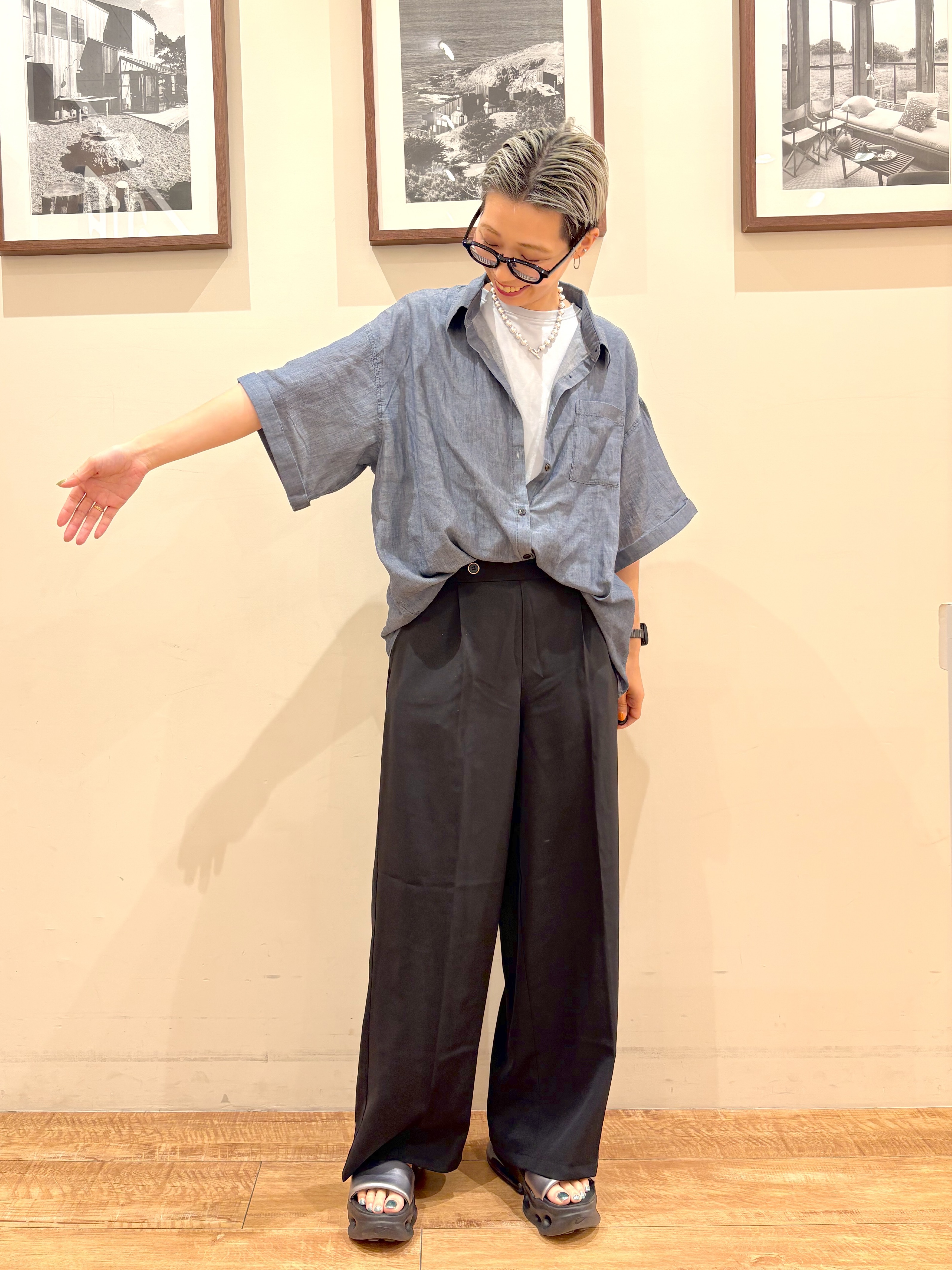 Ayumiさんの「SHOO･LA･RUE｜【UVカット/接触冷感】とろみタックノースリーブトップス」を使ったコーディネート