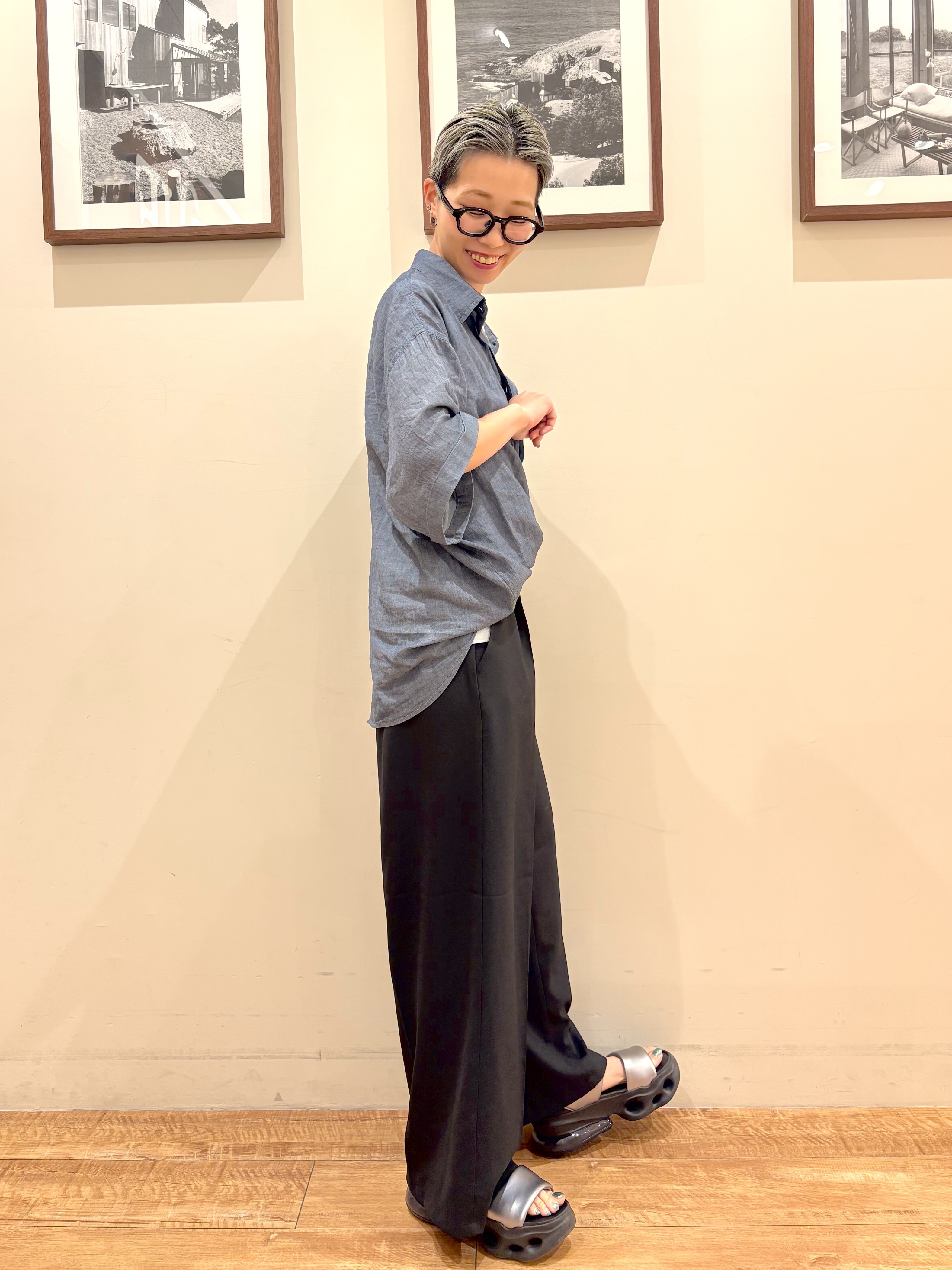 Ayumiさんの「SHOO･LA･RUE｜【UVカット/接触冷感】とろみタックノースリーブトップス」を使ったコーディネート