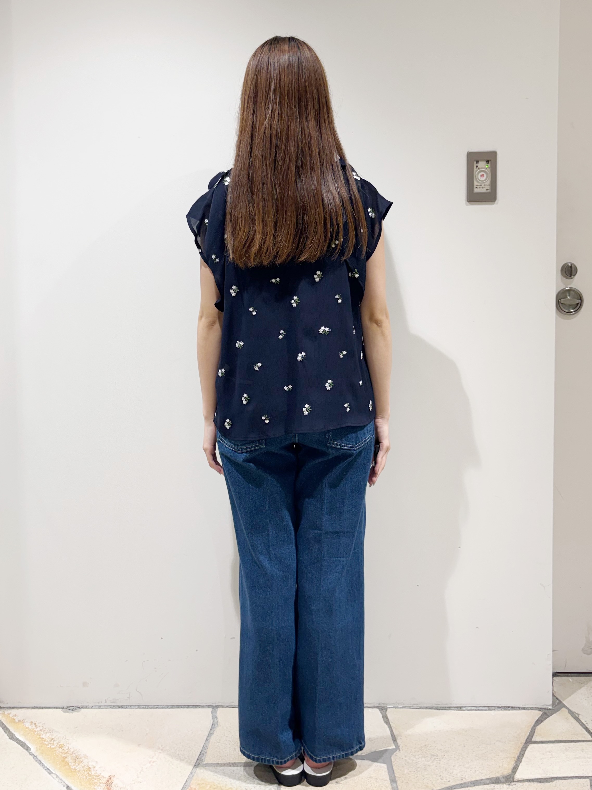 みあたんさんの「index｜2wayフリルリボン刺繍ブラウス【洗濯機OK／イージーアイロン】」を使ったコーディネート