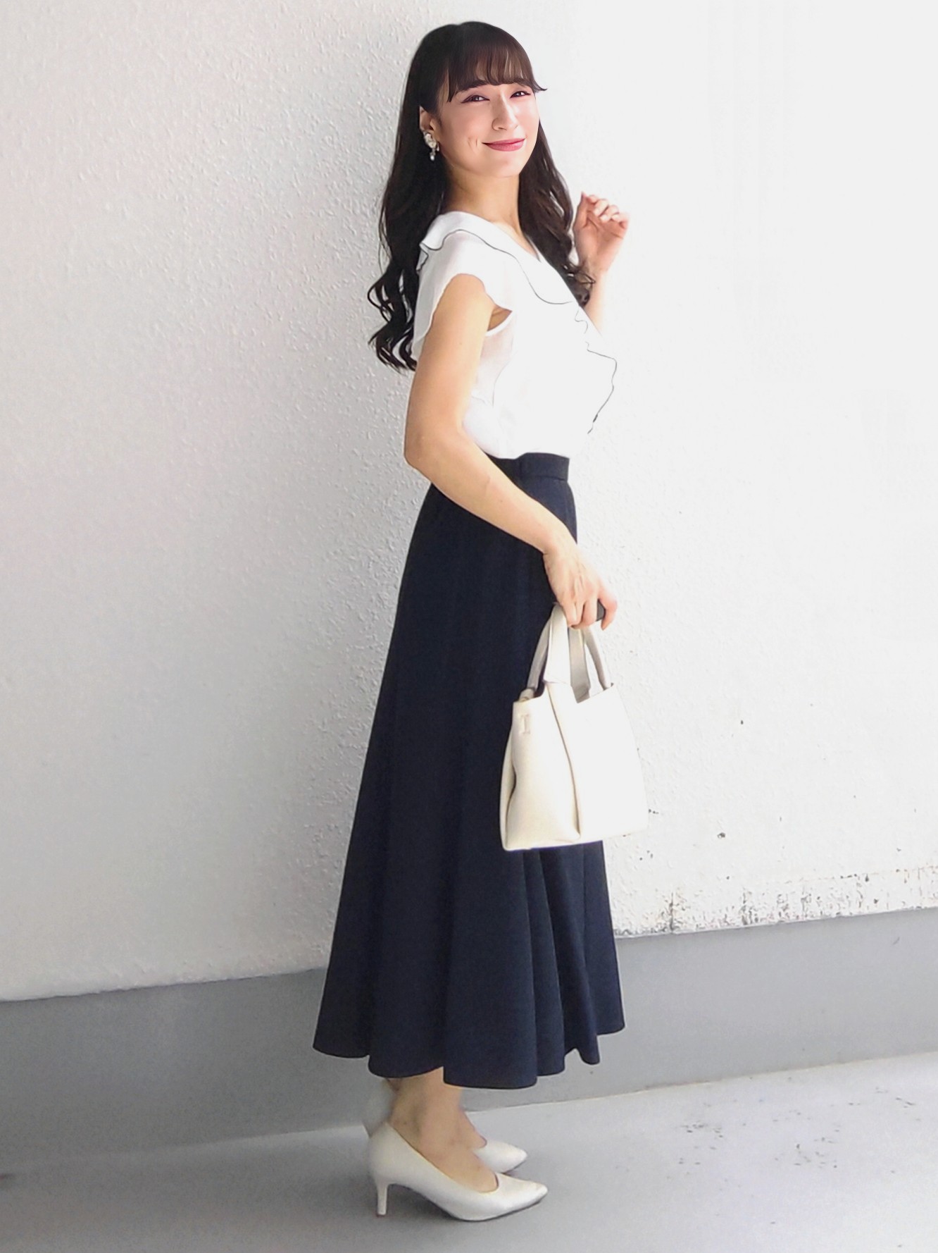 keinaさんの「SunaUna｜【手洗い可／日本製】フリルブラウス」を使ったコーディネート