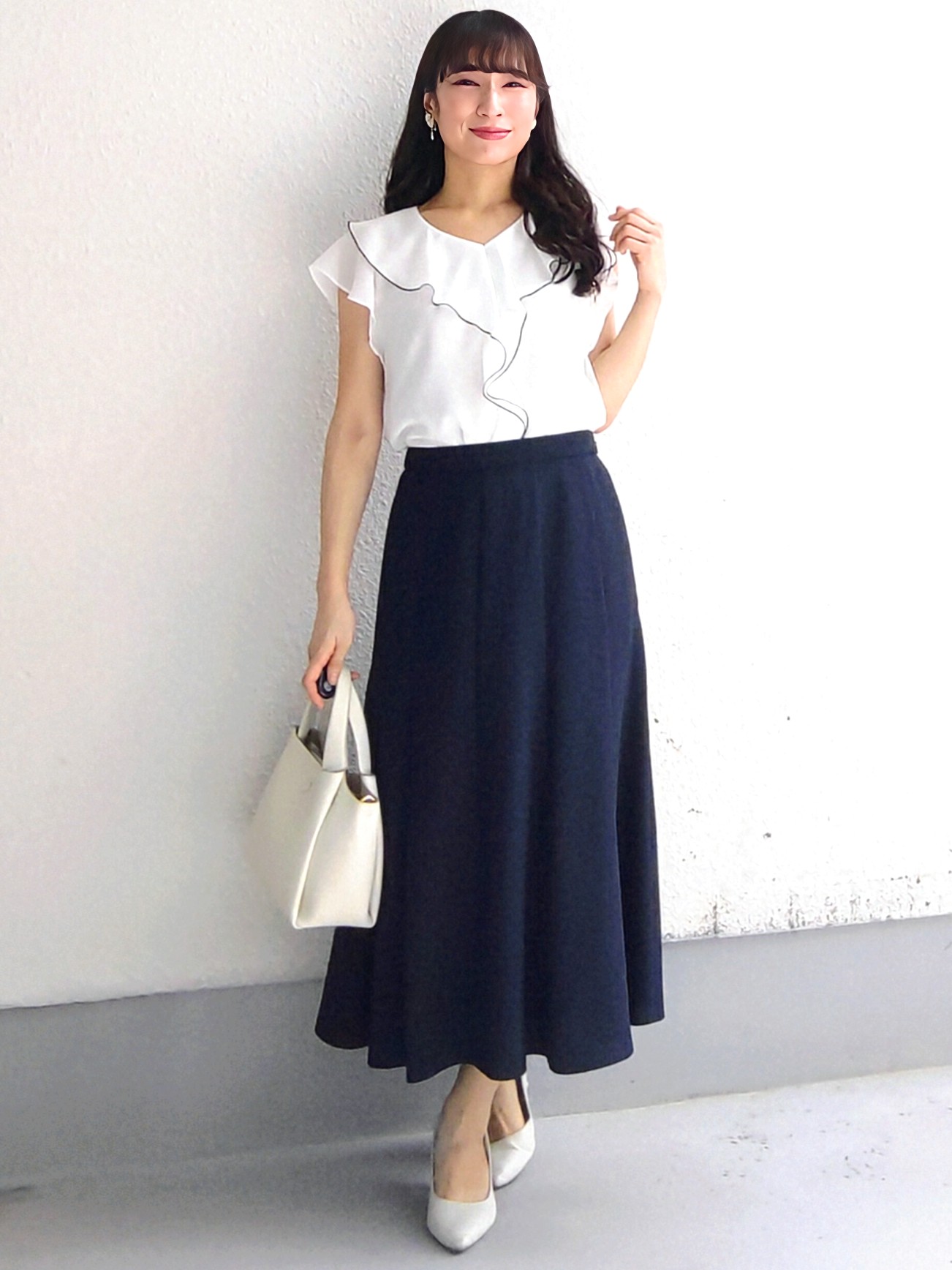 keinaさんの「SunaUna｜【手洗い可／日本製】フリルブラウス」を使ったコーディネート