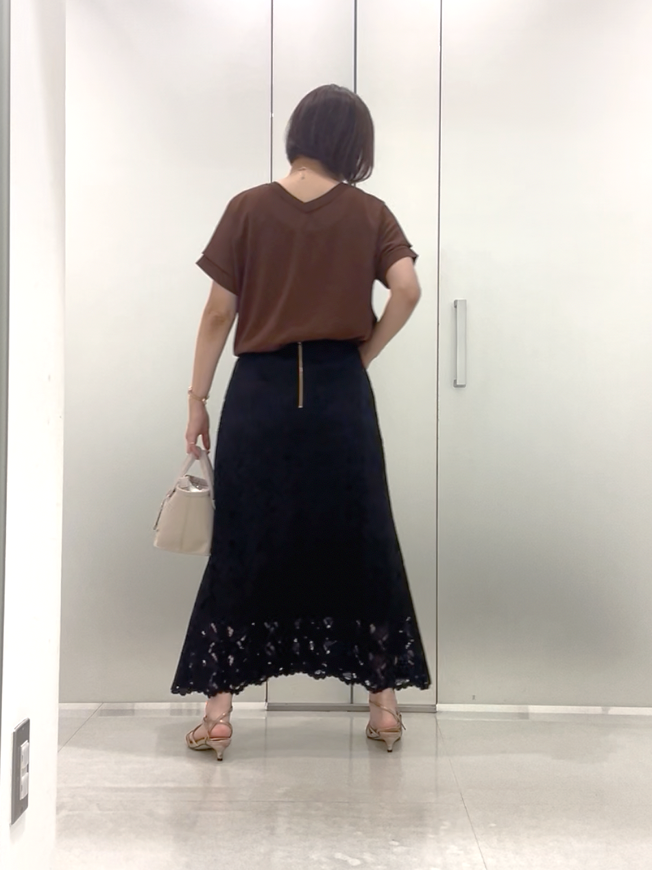 まどかさんの「UNTITLED｜【前後2WAY】ドライタッチコットンプルオーバー」を使ったコーディネート