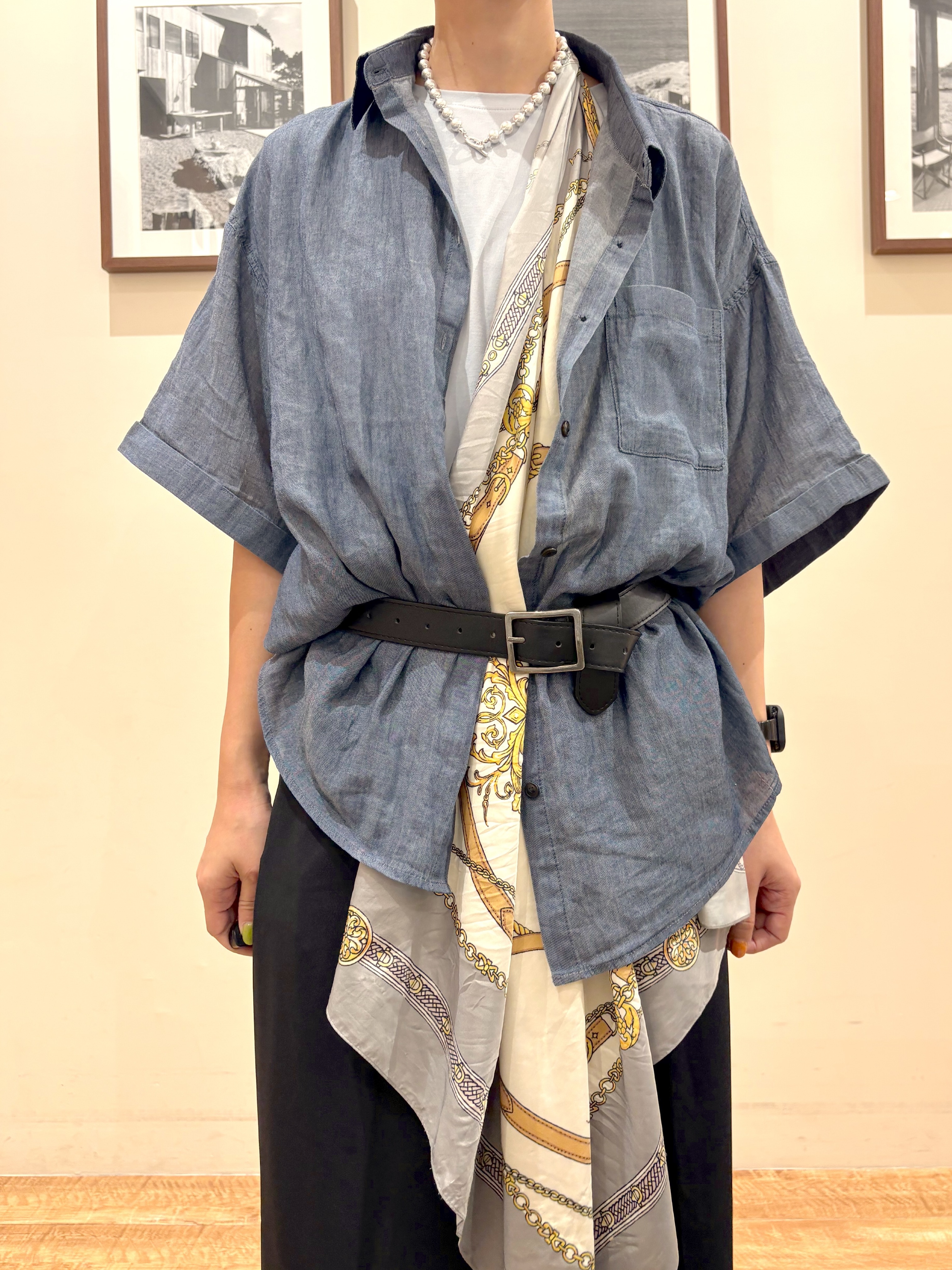 Ayumiさんの「SHOO･LA･RUE｜【S-LL/洗濯機可/綿100%】やわらかシアーデニム 5分袖ポケットシャツ」を使ったコーディネート