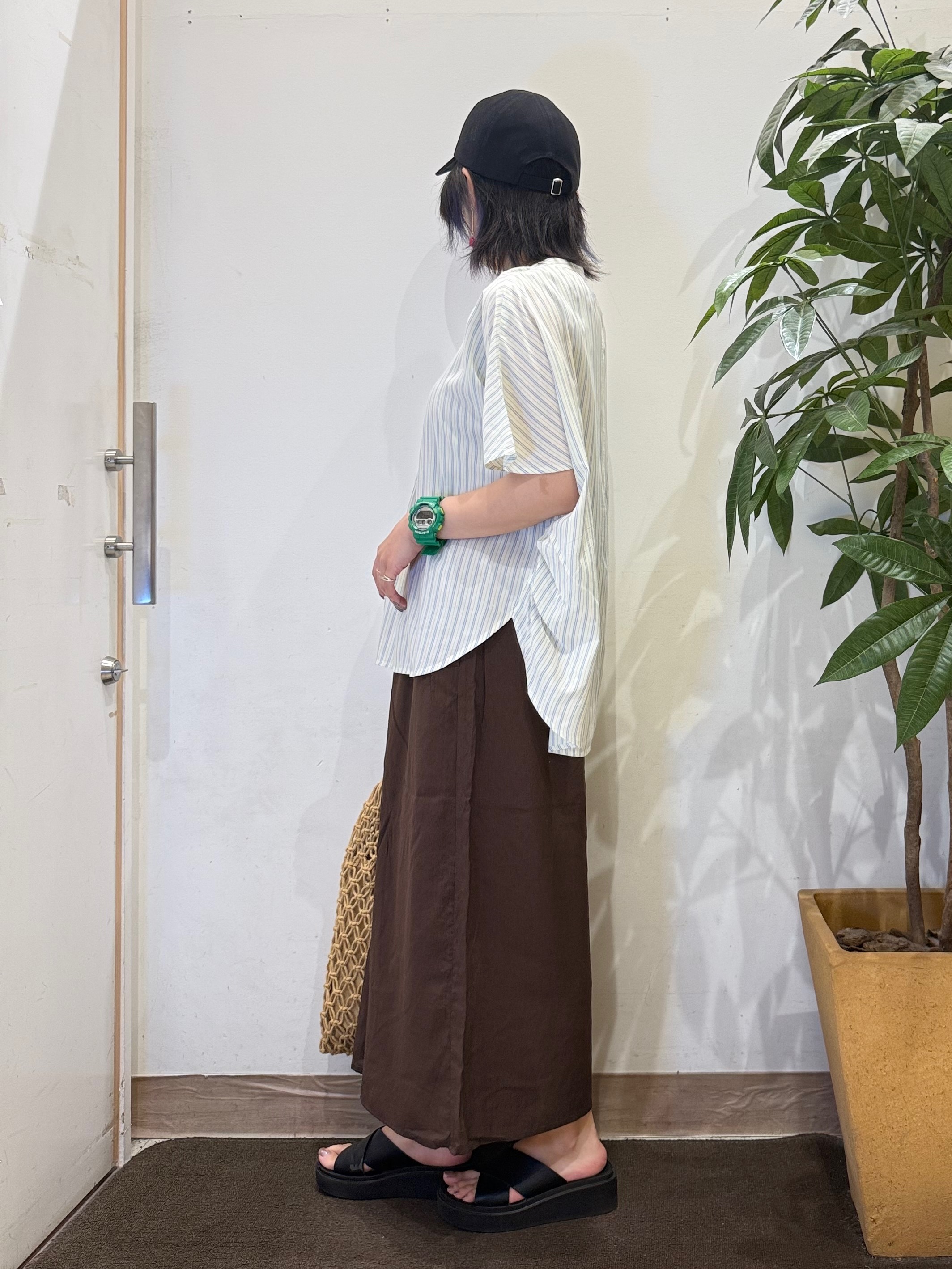 misakiさんの「SHOO･LA･RUE｜【洗濯機可/体型カバー】とろみタックスキッパーブラウス」を使ったコーディネート