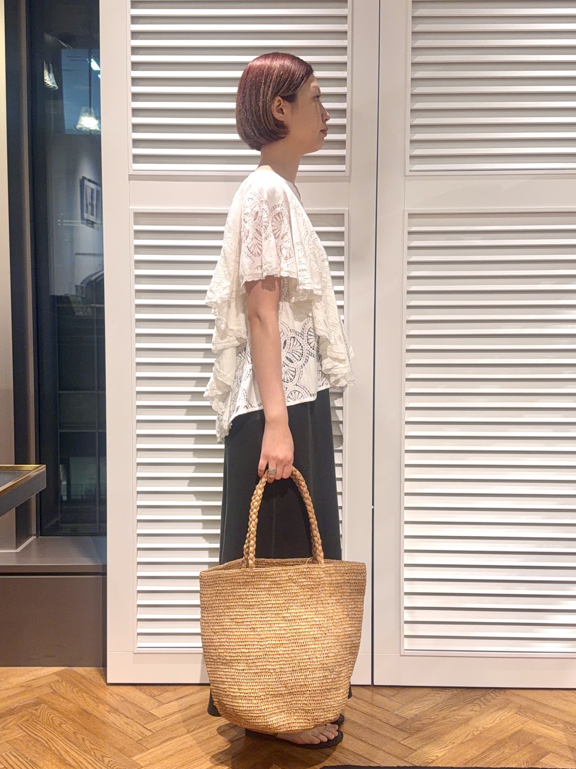 renaさんの「DRESSTERIOR｜ラッセルレース ブラウス」を使ったコーディネート