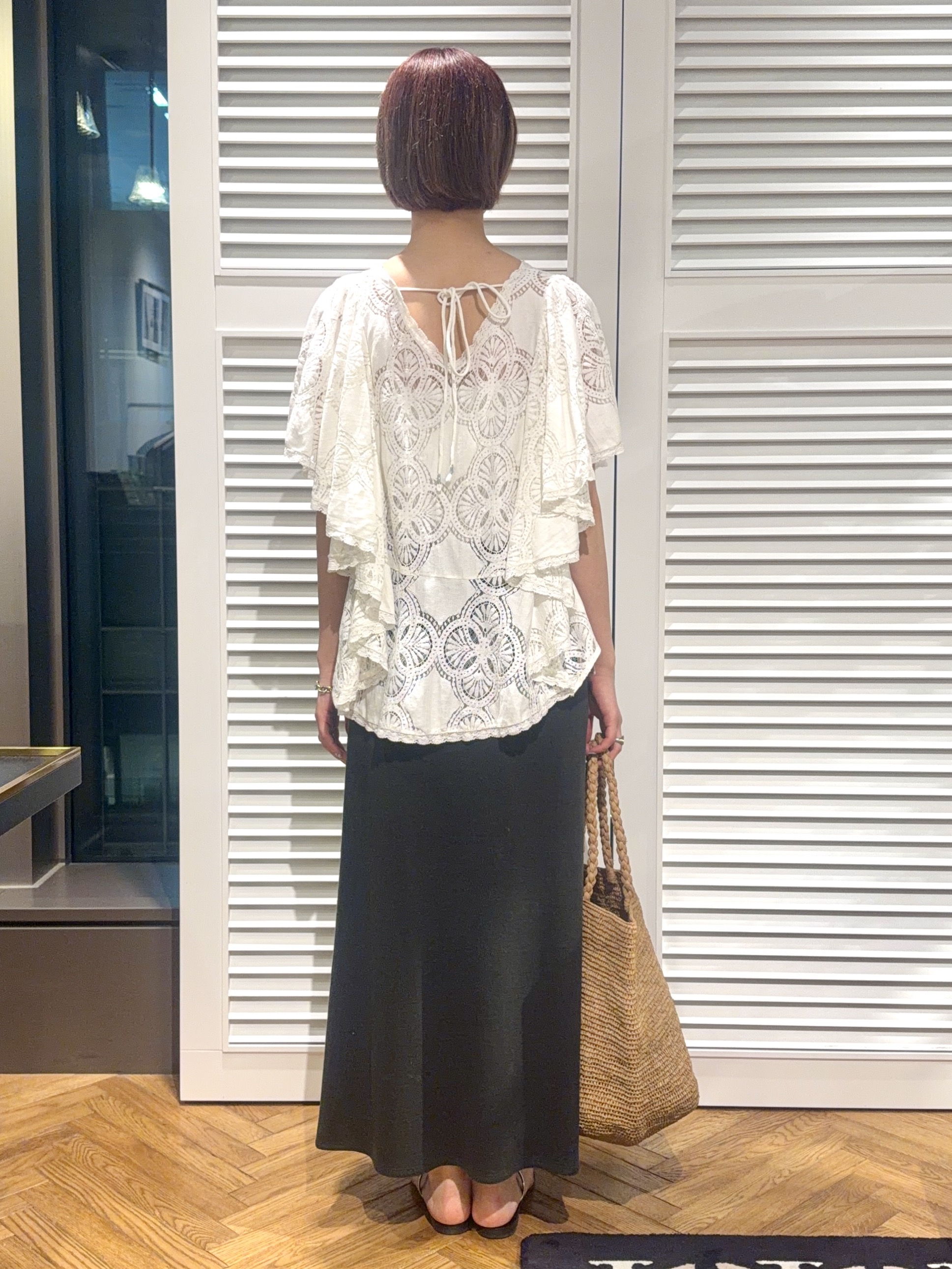 renaさんの「DRESSTERIOR｜ラッセルレース ブラウス」を使ったコーディネート