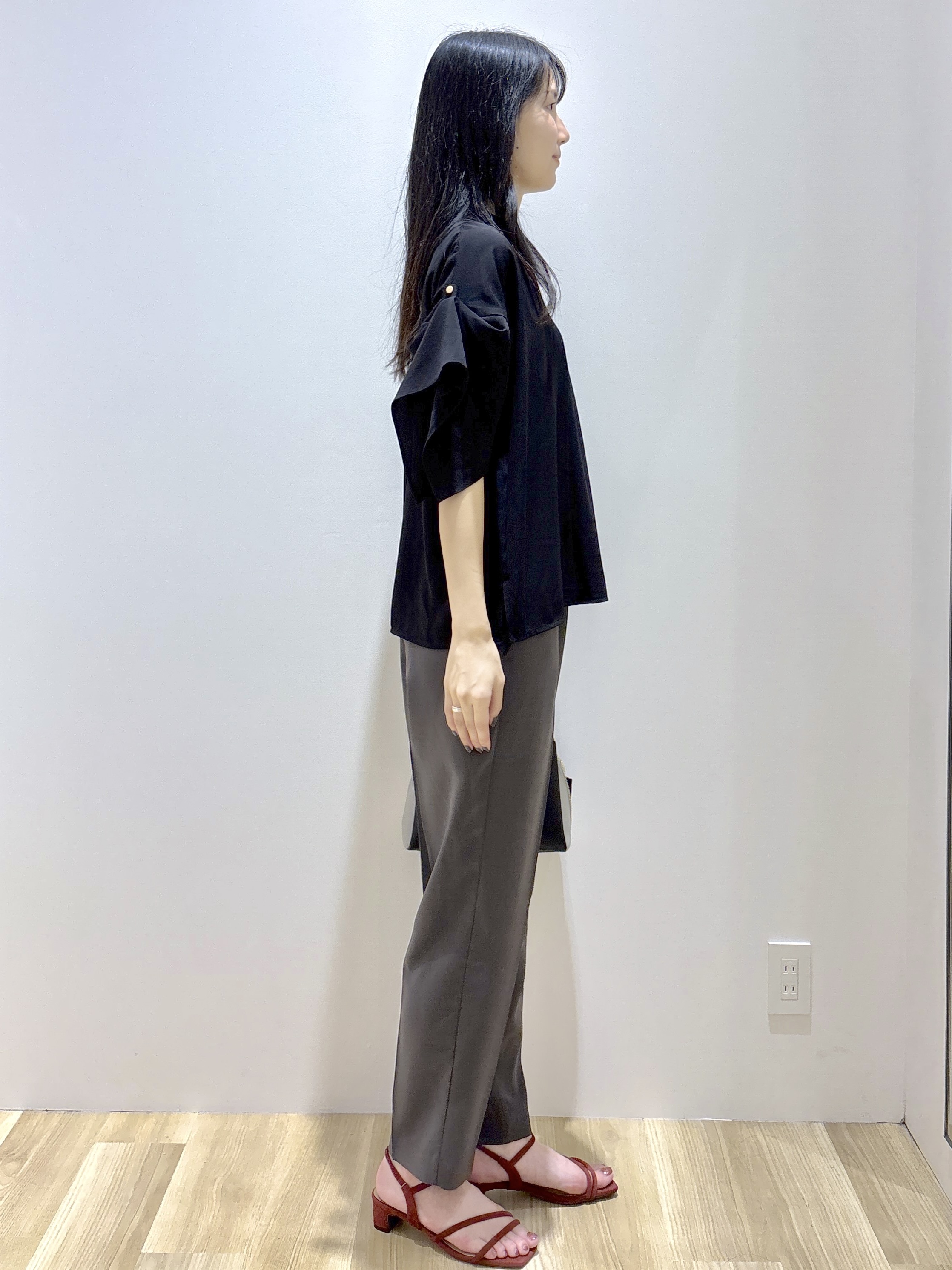 sachikoさんの「OPAQUE.CLIP｜【UV／接触冷感／吸水速乾／】タックスリーブスキッパーブラウス《洗濯機OK》」を使ったコーディネート