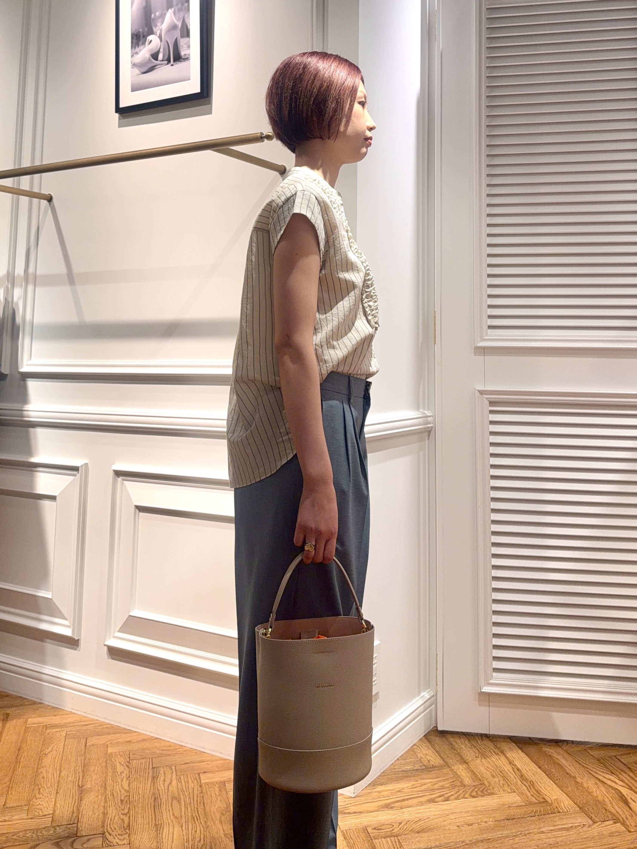 renaさんの「DRESSTERIOR｜ストライプフレンチスリーブフリルブラウス」を使ったコーディネート