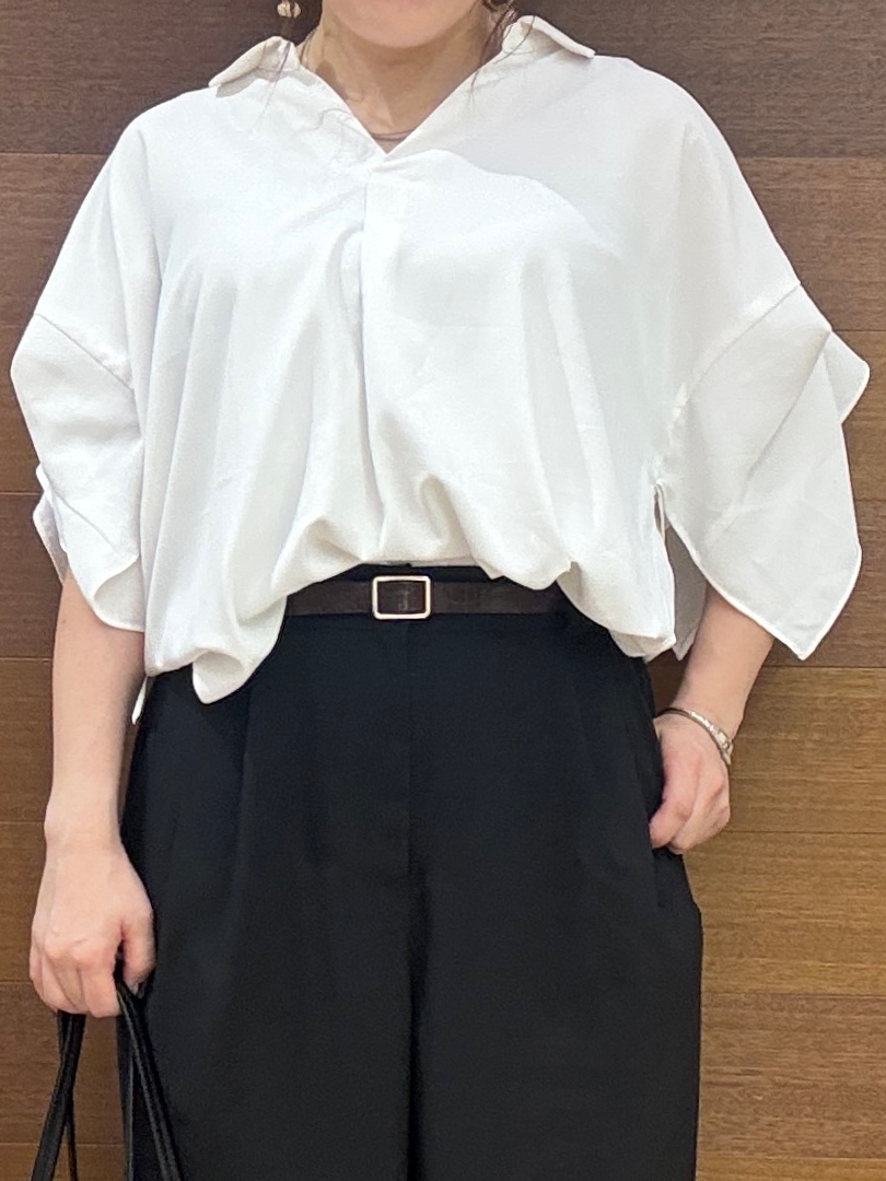 maichiさんの「OPAQUE.CLIP｜【UV／接触冷感／吸水速乾／】タックスリーブスキッパーブラウス《洗濯機OK》」を使ったコーディネート