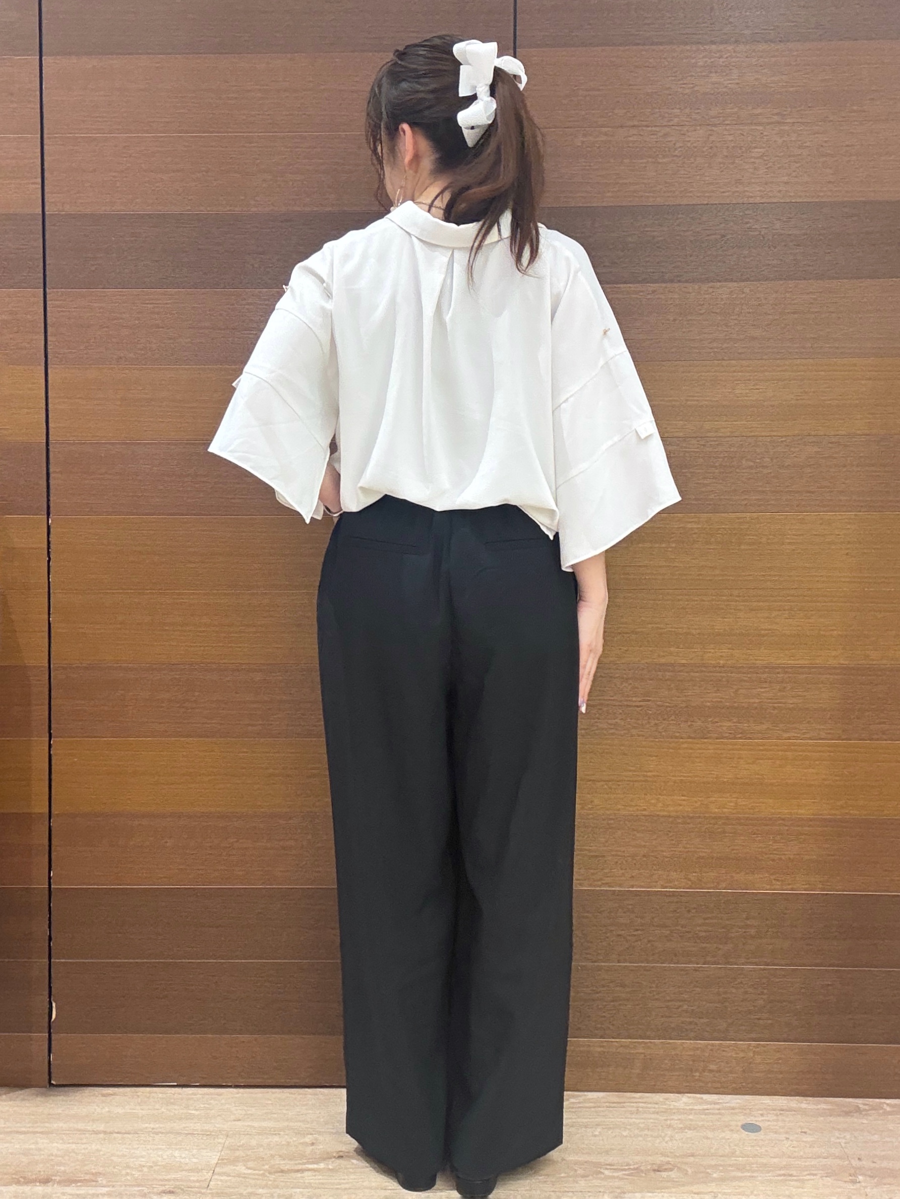 maichiさんの「OPAQUE.CLIP｜【UV／接触冷感／吸水速乾／】タックスリーブスキッパーブラウス《洗濯機OK》」を使ったコーディネート