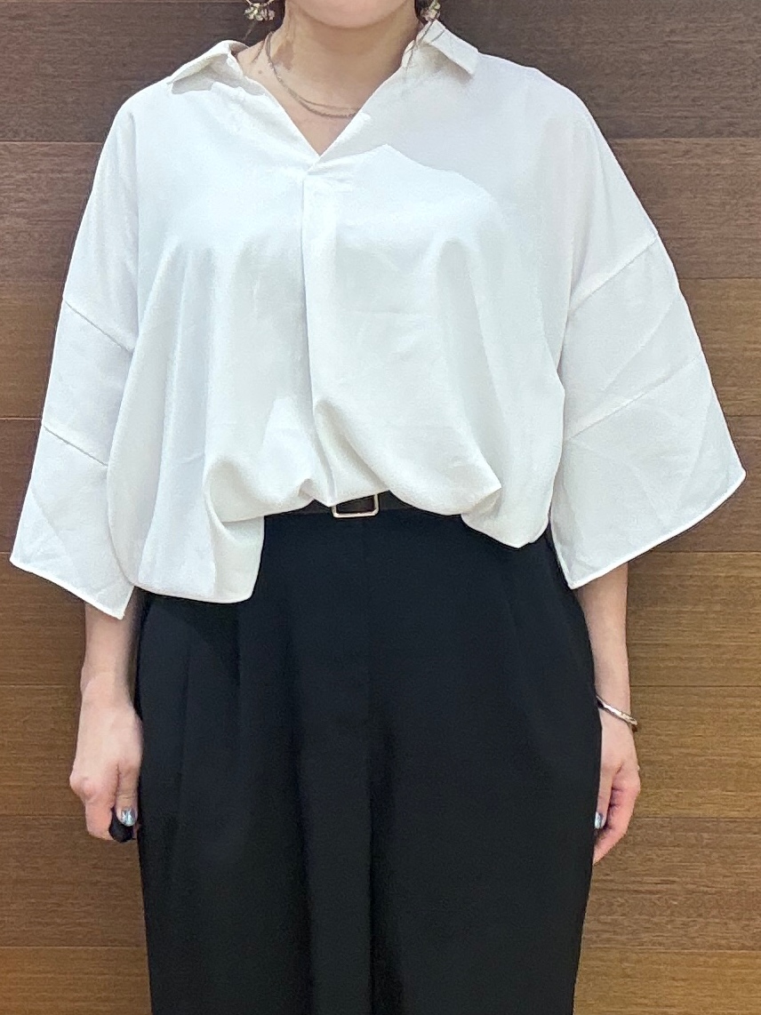 maichiさんの「OPAQUE.CLIP｜【UV／接触冷感／吸水速乾／】タックスリーブスキッパーブラウス《洗濯機OK》」を使ったコーディネート