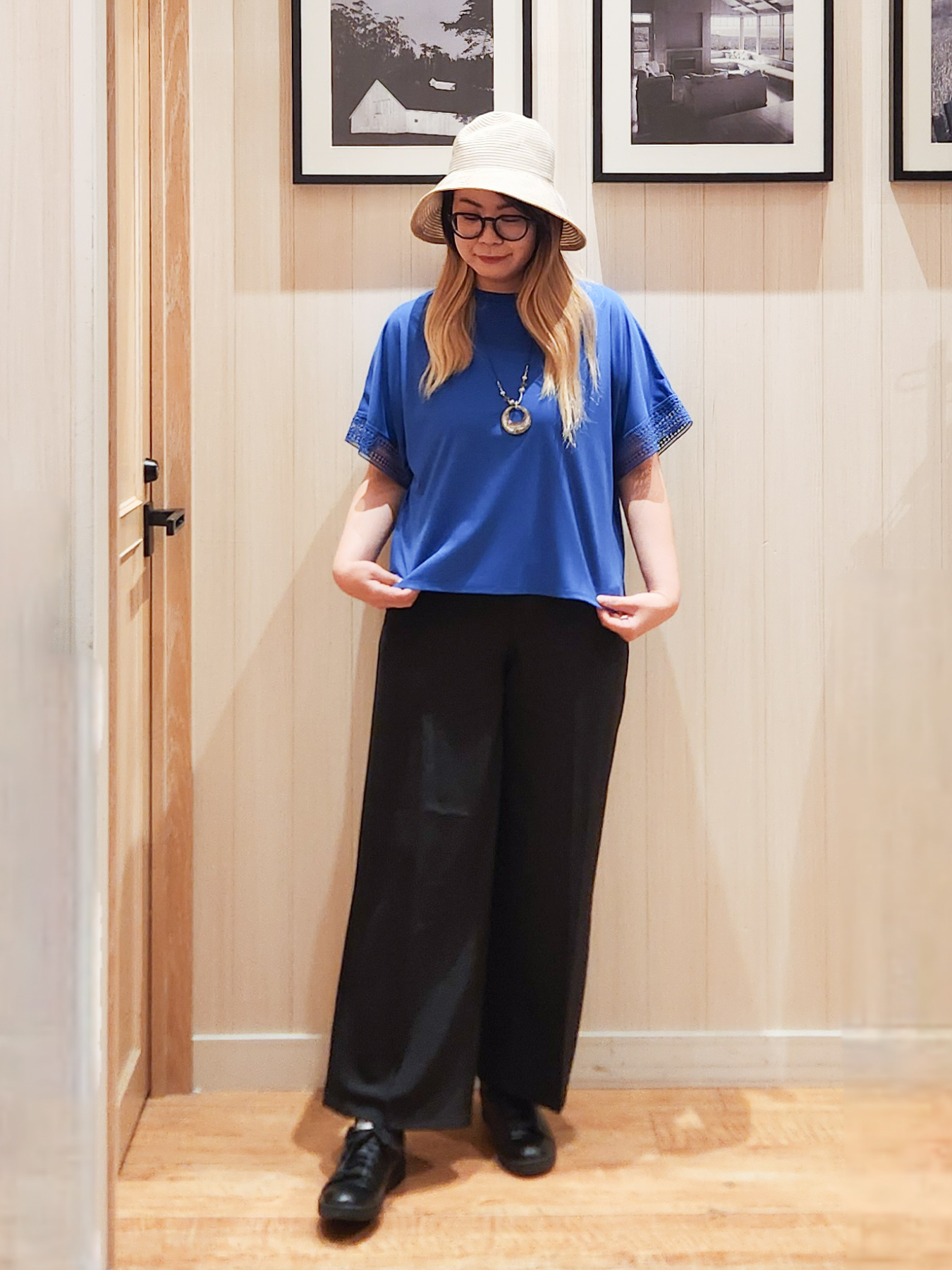れーやんさんの「SHOO･LA･RUE｜【ひんやり/UV】お袖レースが上品 ゆったりとろみトップス」を使ったコーディネート