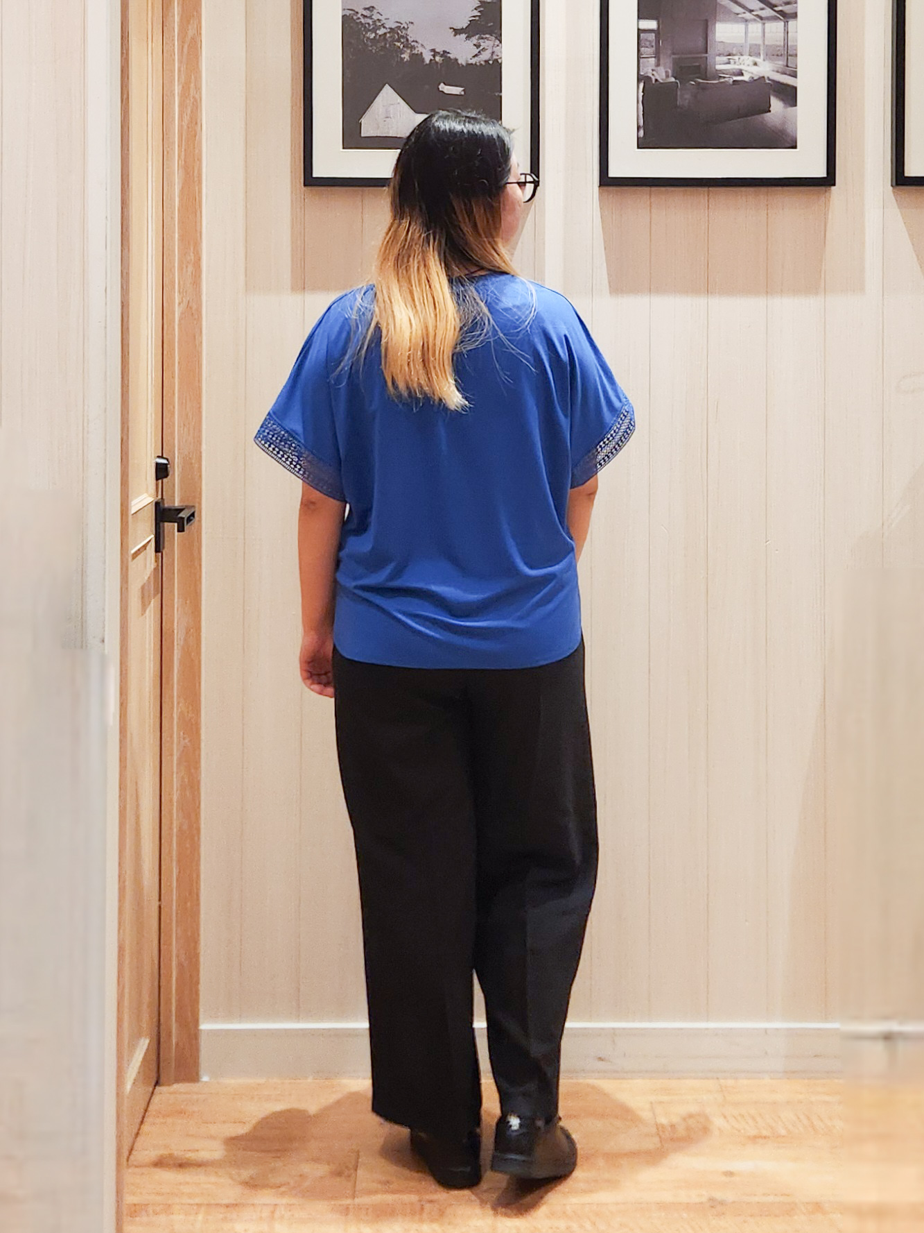 れーやんさんの「SHOO･LA･RUE｜【ひんやり/UV】お袖レースが上品 ゆったりとろみトップス」を使ったコーディネート