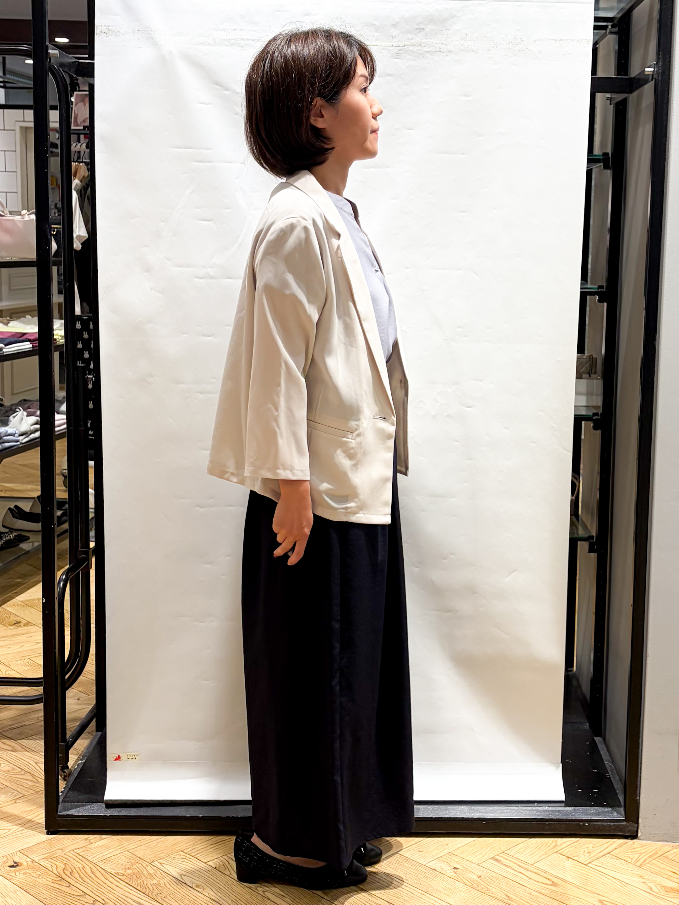 グッチさんの「index｜【接触冷感／防シワ】ひんやり7分袖テーラードジャケット《洗濯機OK》」を使ったコーディネート
