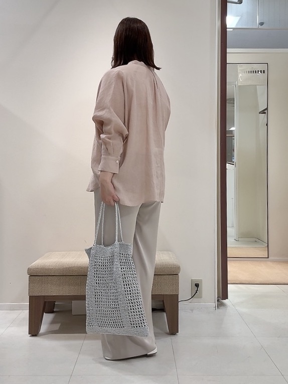 YUIさんの「UNTITLED｜【麻100】リネンドルマンシャツ」を使ったコーディネート