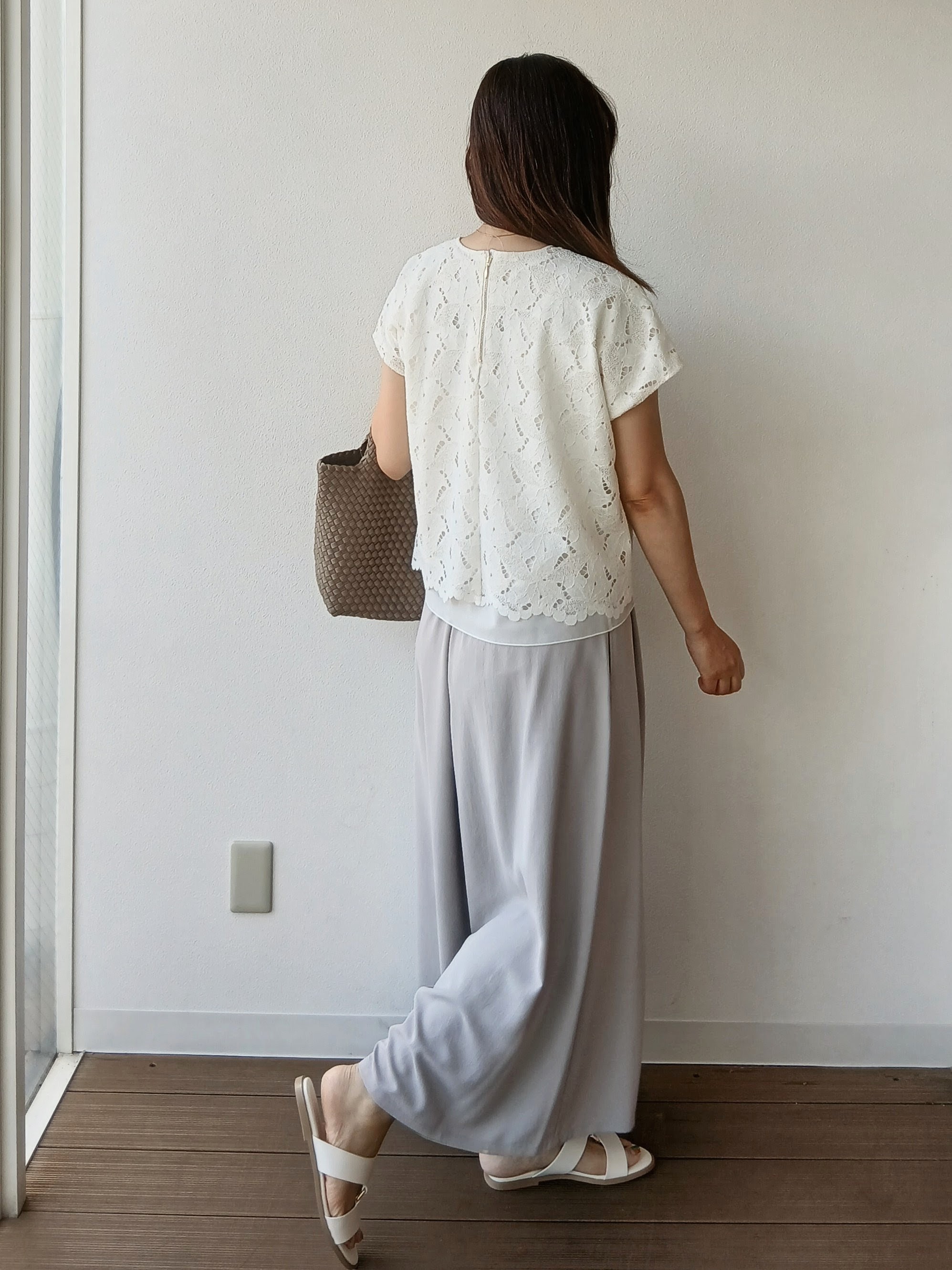 なみきさんの「UNTITLED｜【セットアップ可能】リーフレースブラウス」を使ったコーディネート