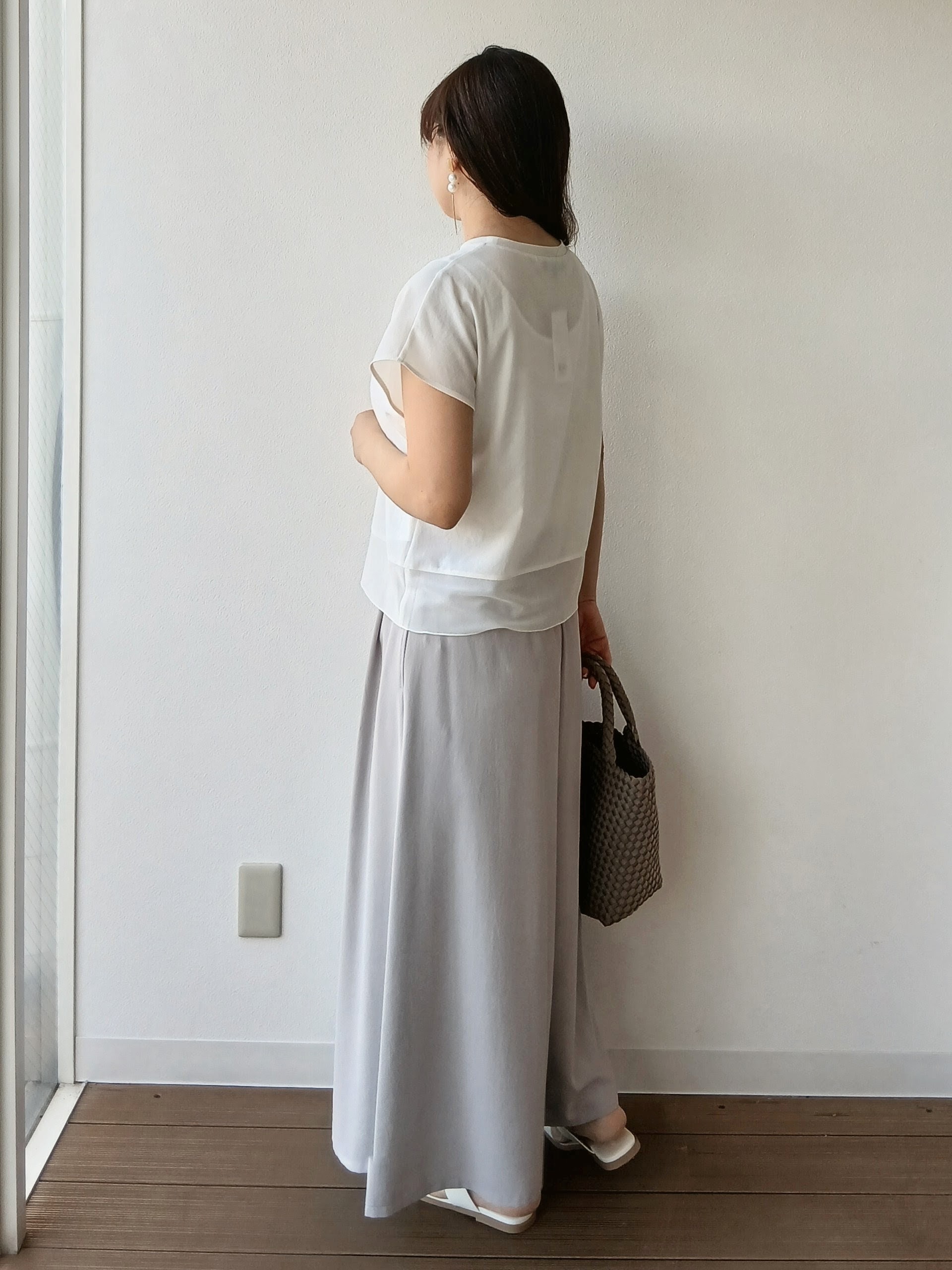 なみきさんの「UNTITLED｜【セットアップ可能】リーフレースブラウス」を使ったコーディネート
