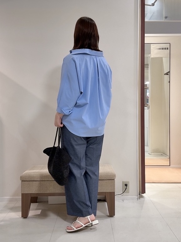 YUIさんの「UNTITLED｜【接触冷感/吸水速乾/UVカット】ドルマンスリーブシャツ」を使ったコーディネート