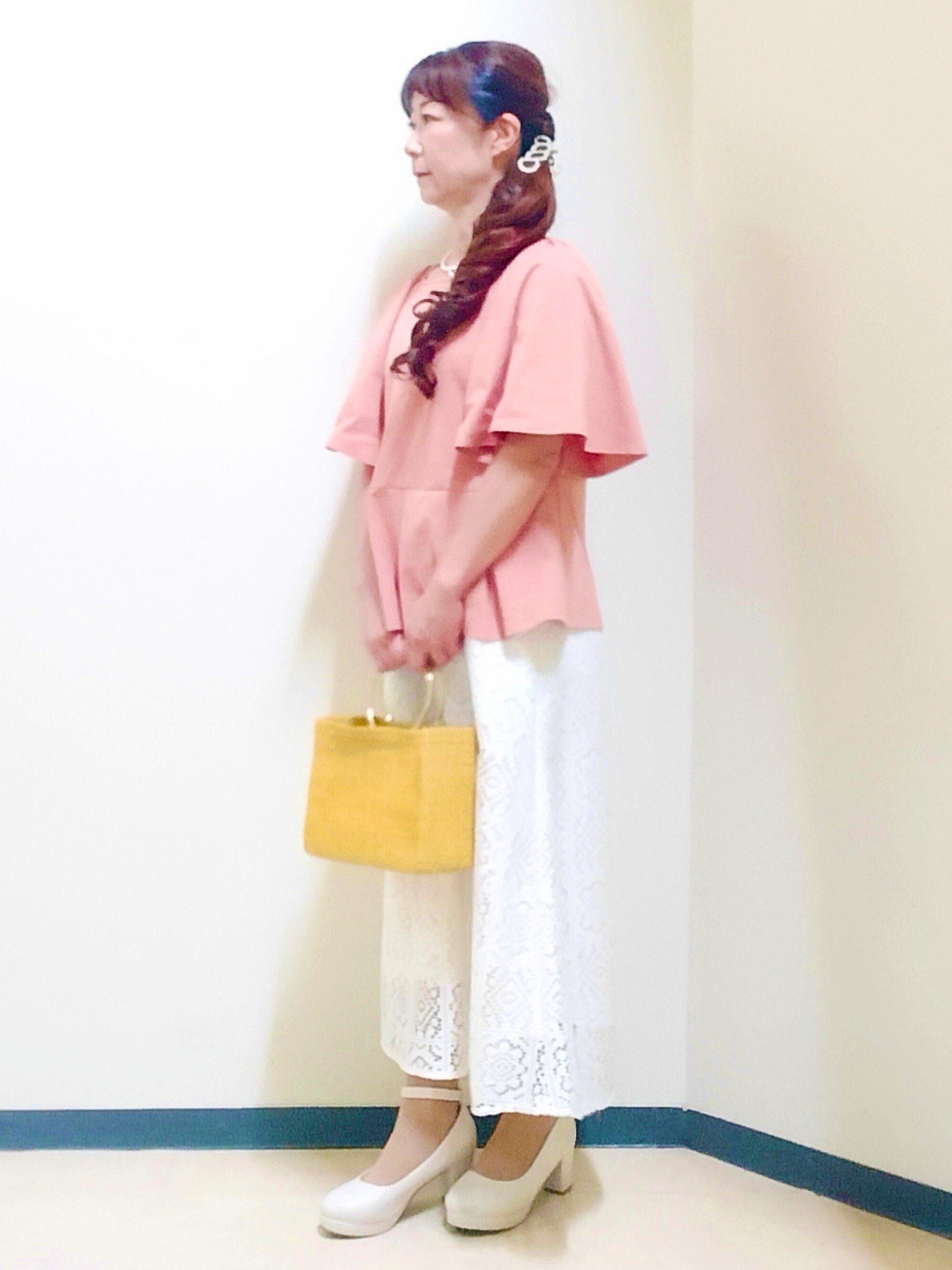 花さんの「Reflect｜【UVカット／接触冷感／吸水速乾】フレアスリーブペプラムカットソー」を使ったコーディネート