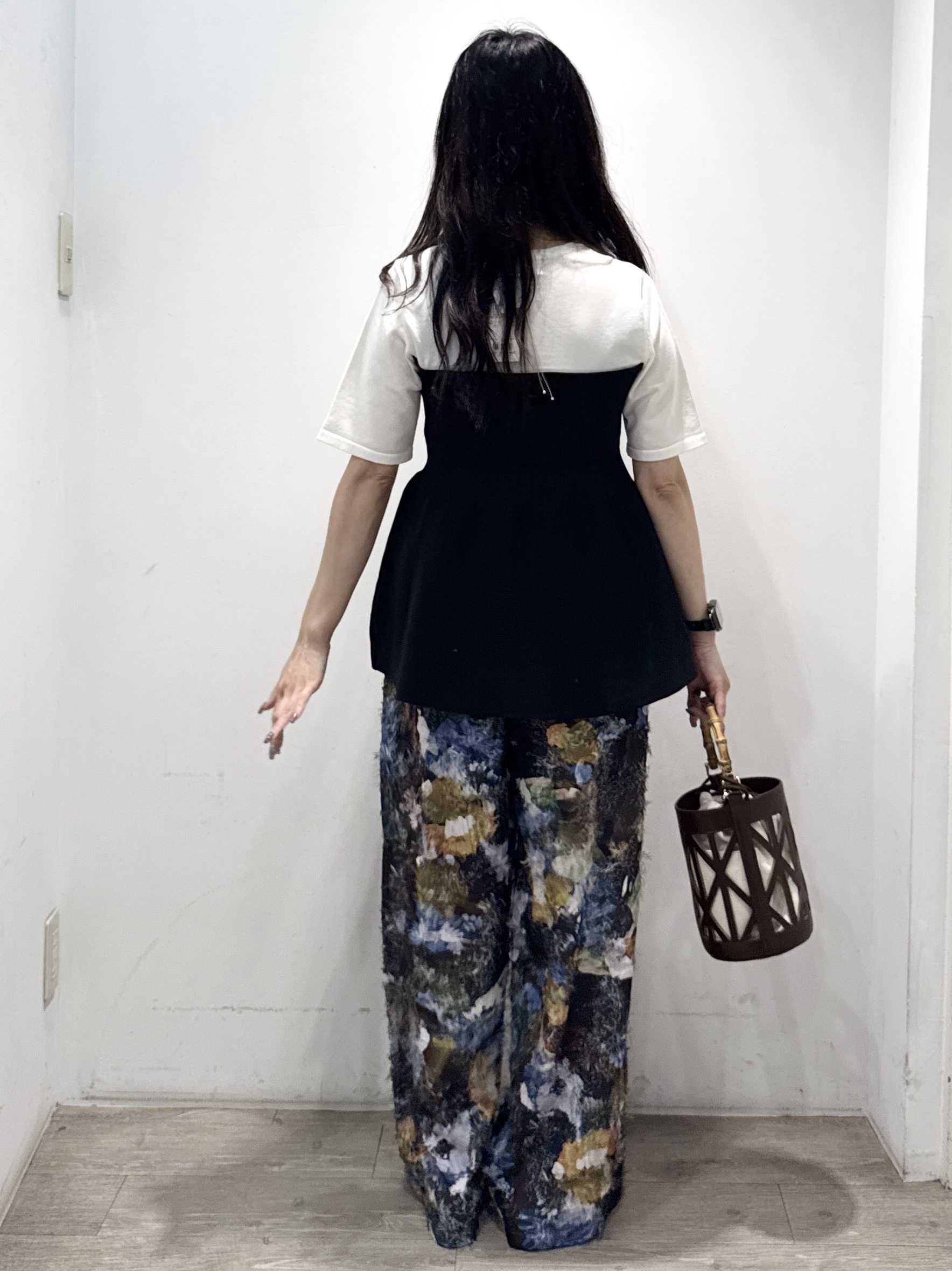 yuicciさんの「OPAQUE.CLIP｜フリンジジャカード イージーパンツ【洗濯機OK】」を使ったコーディネート