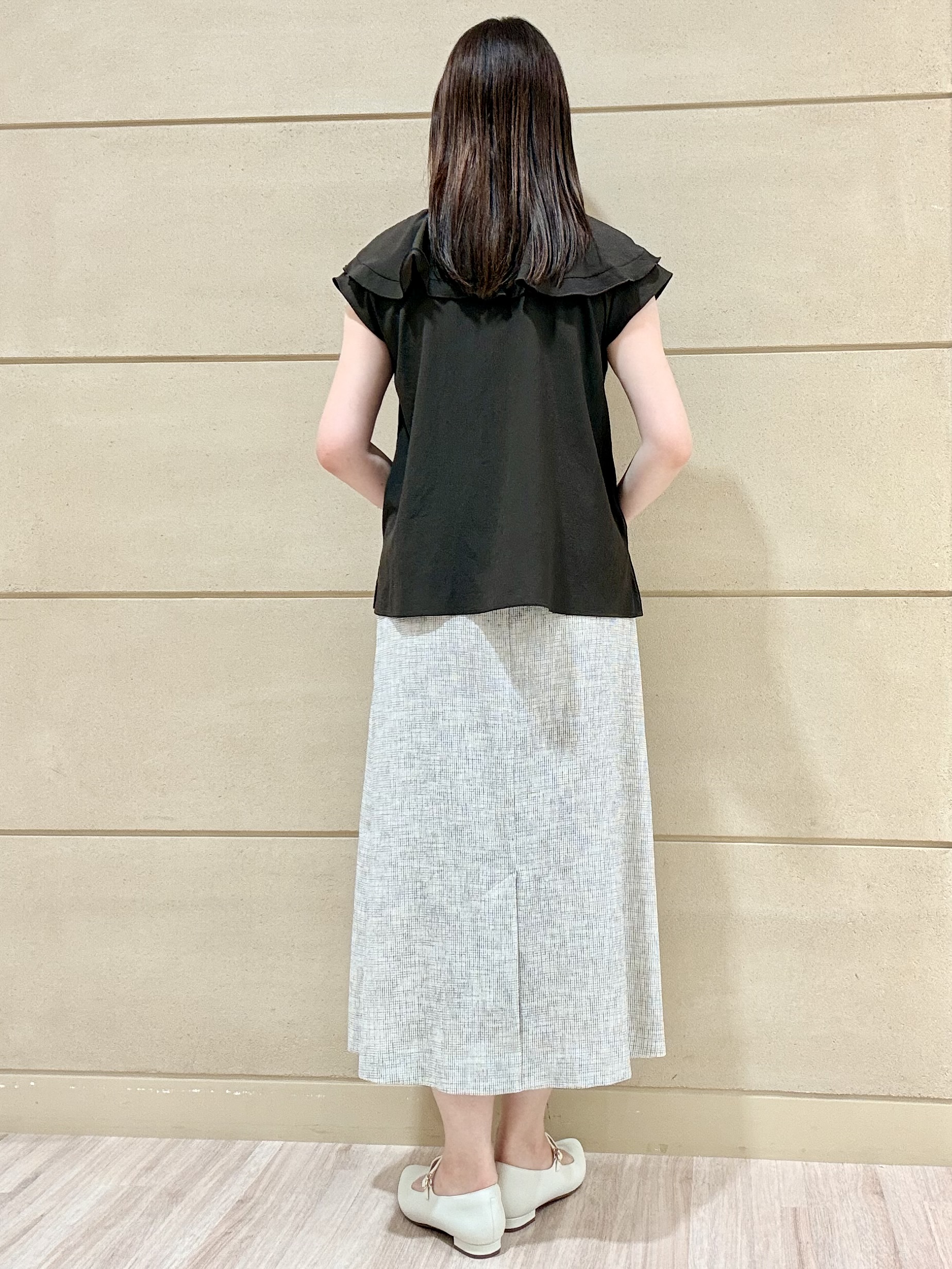 Marさんの「Reflect｜【通気性あり／涼しい／マシンウォッシャブル】フリルブラウス」を使ったコーディネート