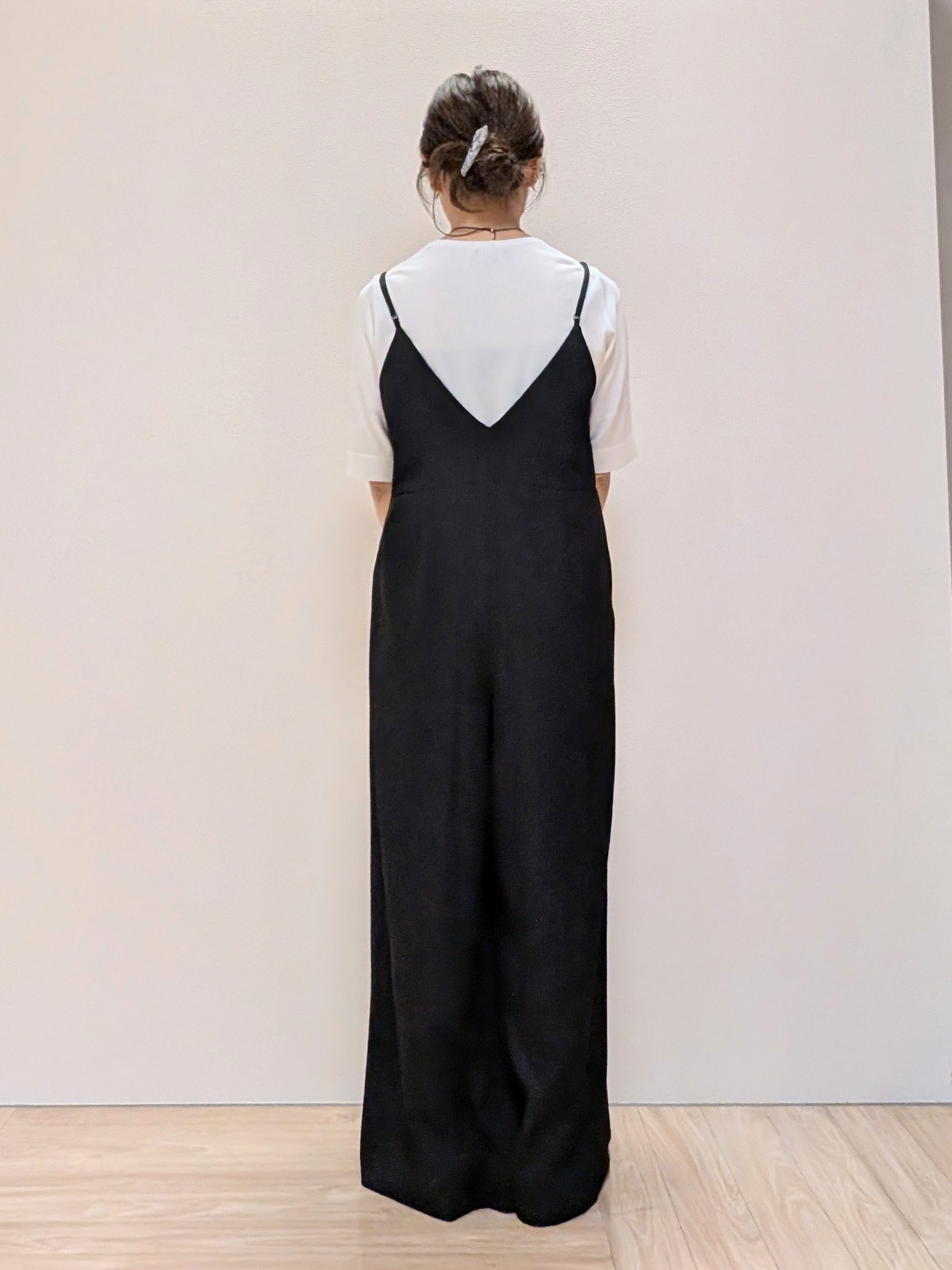Rieさんの「UNTITLED｜【UVケア/接触冷感／アンサンブル】丸首カーディガン＆袖スリット5分袖ニット」を使ったコーディネート