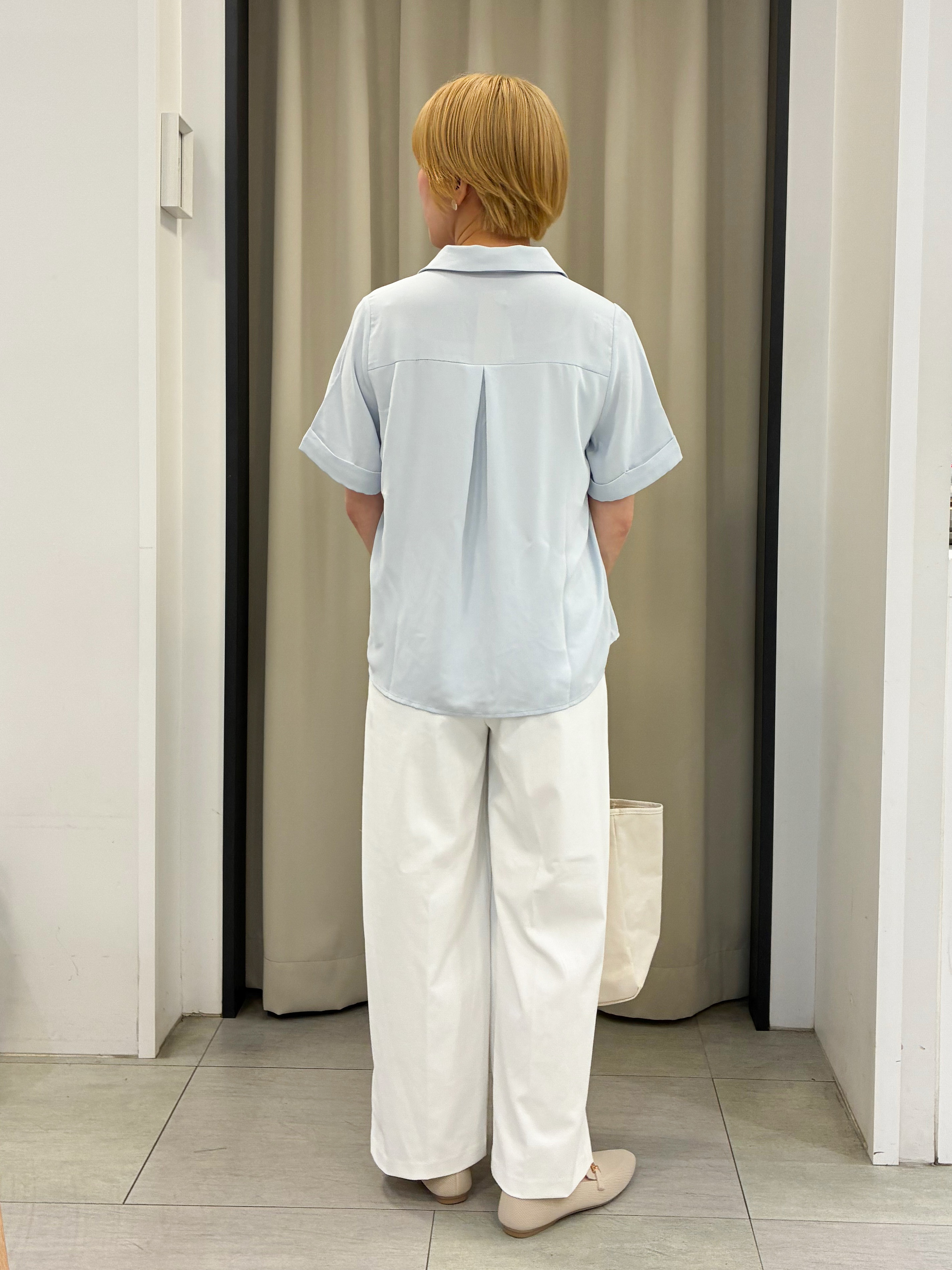 eguchiさんの「grove｜半袖になって再登場！【洗える】チャーム付きマルチWAYボウタイブラウス」を使ったコーディネート