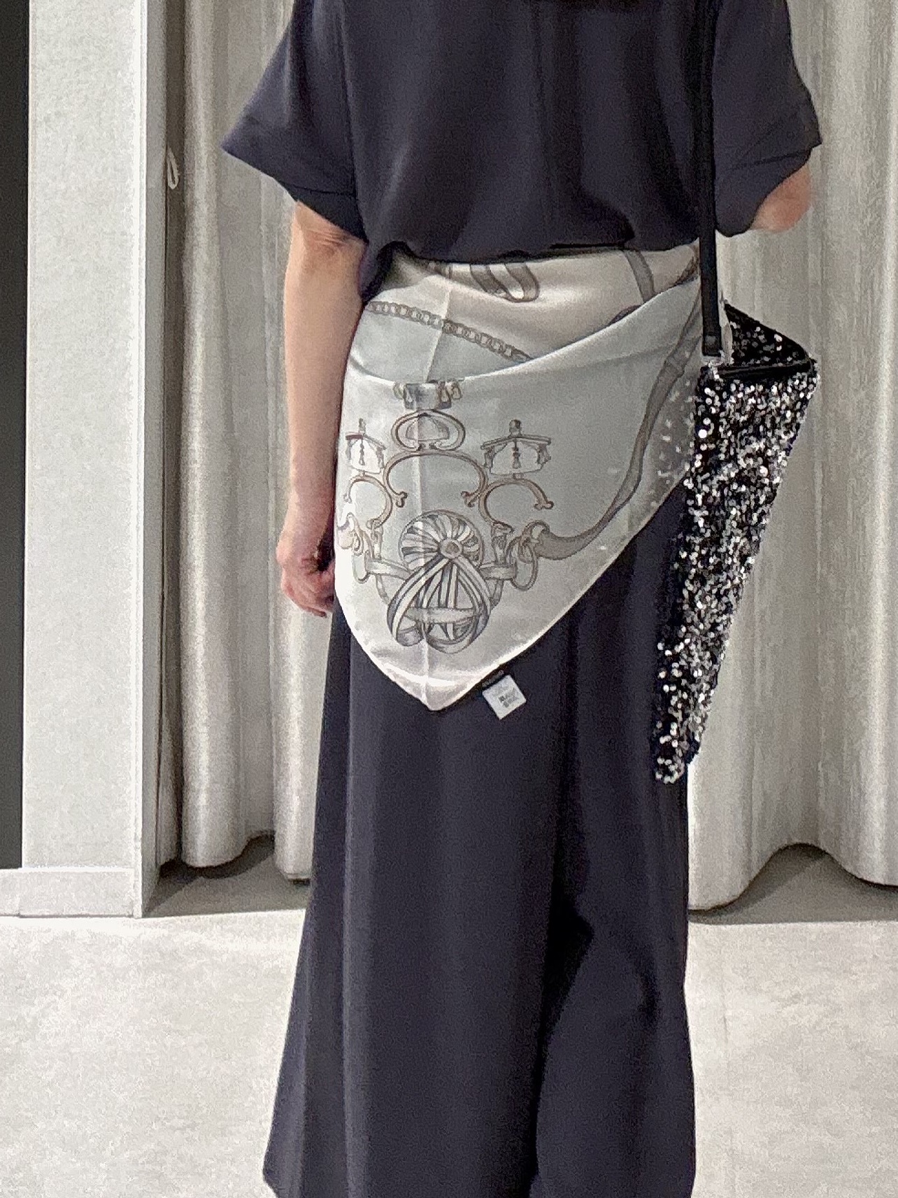 makiさんの「UNTITLED｜【セットアップ可/UVカット/前後2WAY】リラクシーフレンチスリーブブラウス」を使ったコーディネート