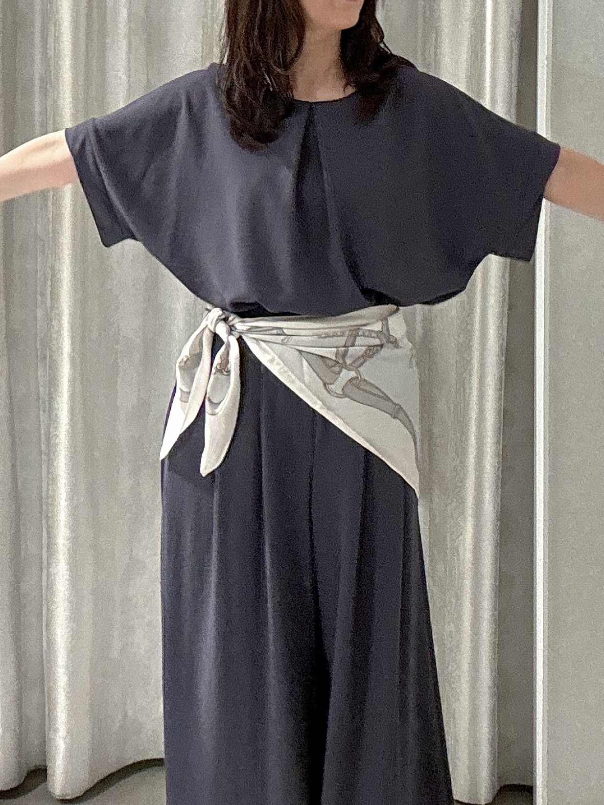 makiさんの「UNTITLED｜【セットアップ可/UVカット/前後2WAY】リラクシーフレンチスリーブブラウス」を使ったコーディネート