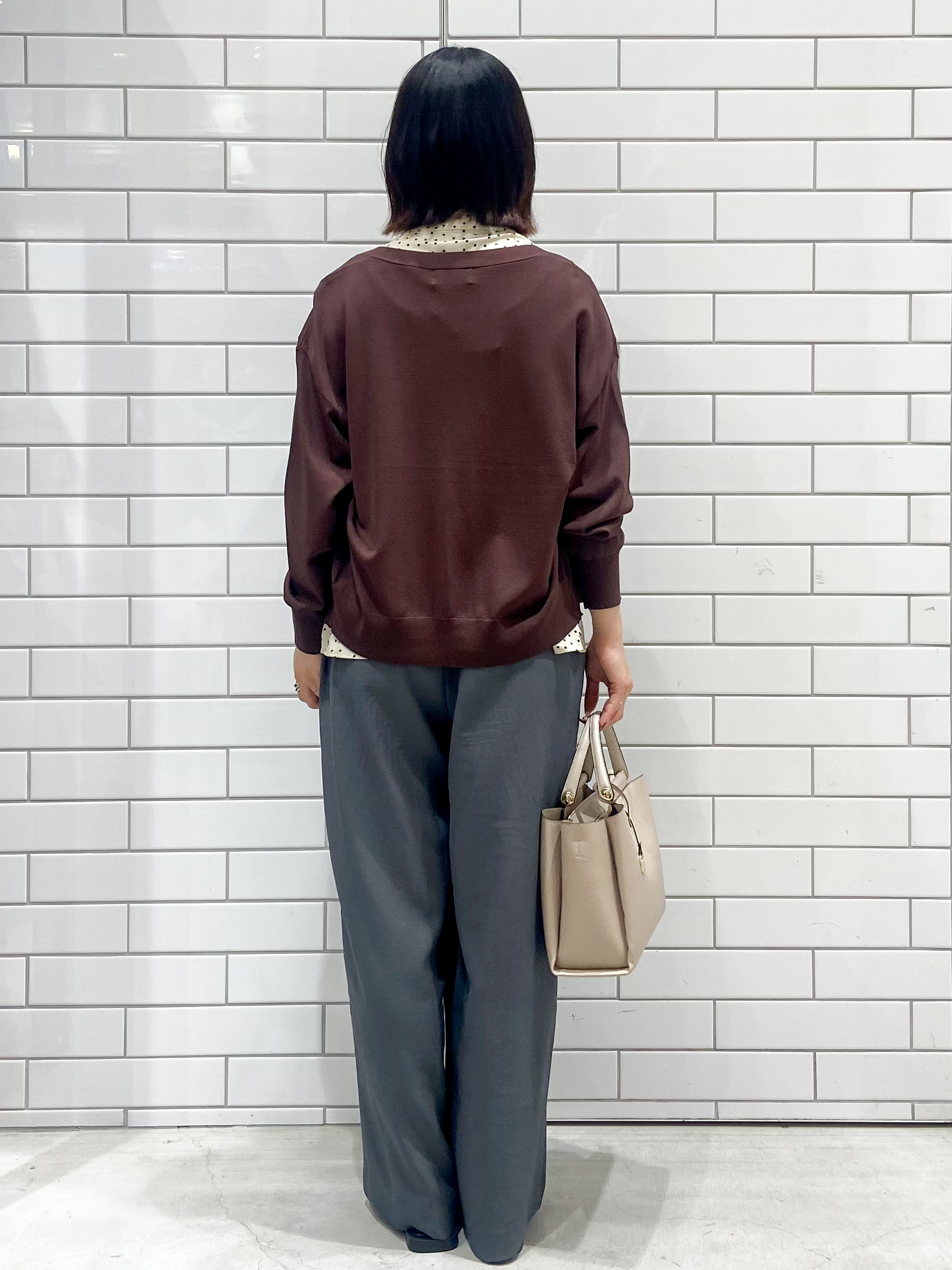 kimiさんの「OPAQUE.CLIP｜【UV／接触冷感】Vネックリラクシーニットカーディガン《洗濯機OK／抗ピル》」を使ったコーディネート