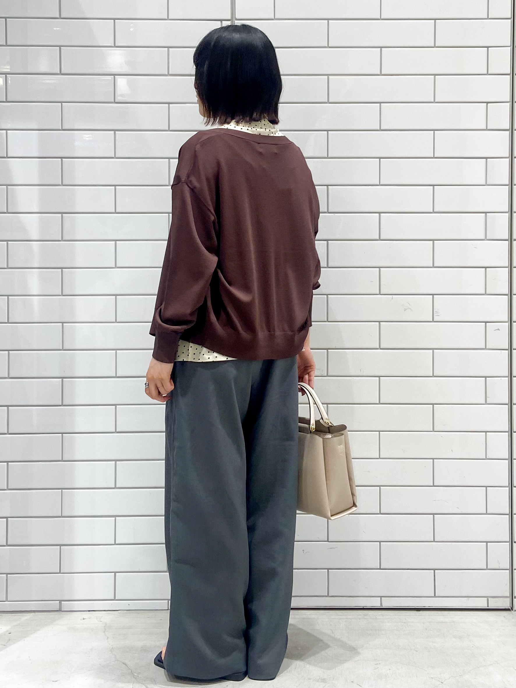 kimiさんの「OPAQUE.CLIP｜【UV／接触冷感】Vネックリラクシーニットカーディガン《洗濯機OK／抗ピル》」を使ったコーディネート