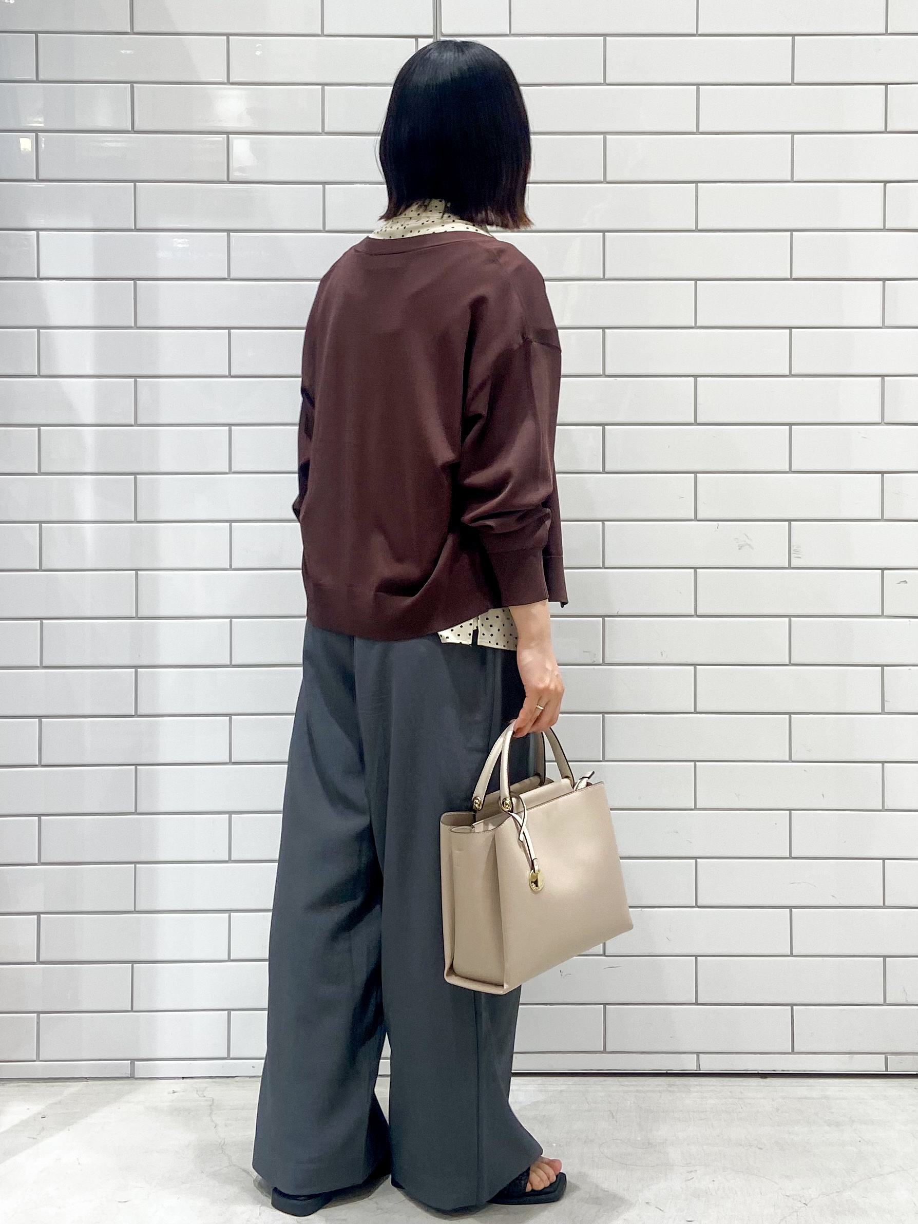 kimiさんの「OPAQUE.CLIP｜【UV／接触冷感】Vネックリラクシーニットカーディガン《洗濯機OK／抗ピル》」を使ったコーディネート