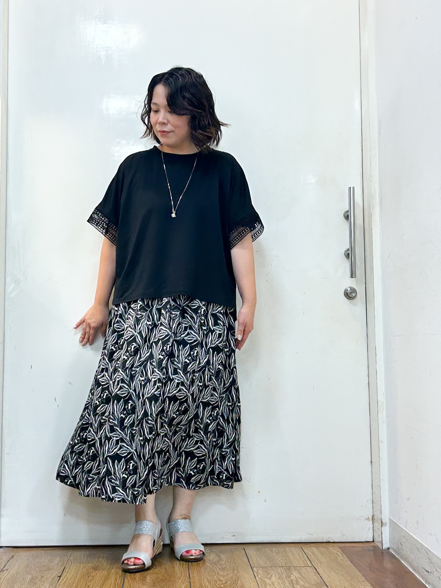 haruさんの「SHOO･LA･RUE｜【ひんやり/UV】お袖レースが上品 ゆったりとろみトップス」を使ったコーディネート