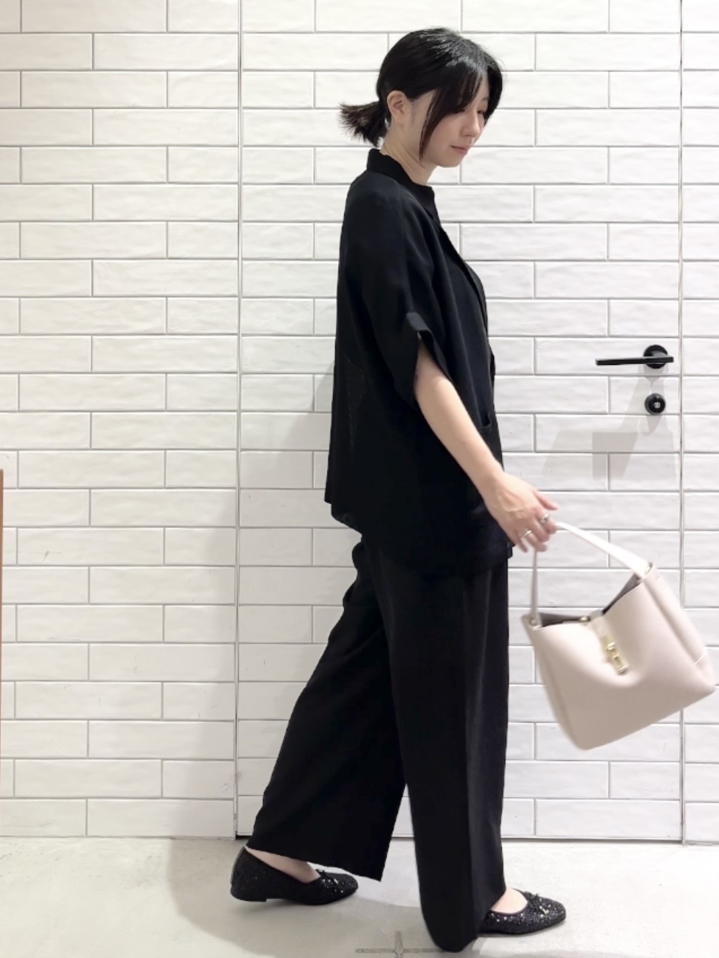しおりさんの「OPAQUE.CLIP｜メッシュテーラードジャケット【洗濯機OK】」を使ったコーディネート
