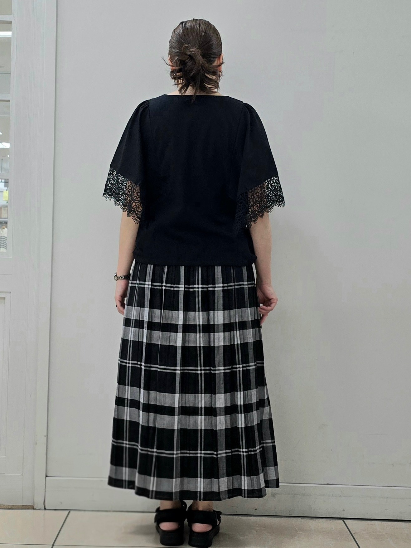 fkeさんの「Reflect｜【UVカット／接触冷感】レーススリーブジャージカットソー」を使ったコーディネート
