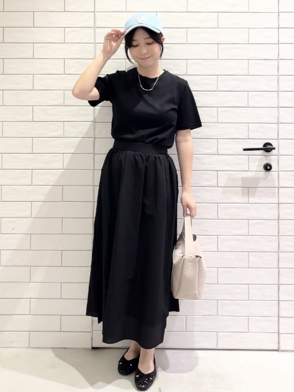 しおりさんの「OPAQUE.CLIP｜ベーシックTシャツ／オーガニックコットン混【洗濯機OK】」を使ったコーディネート