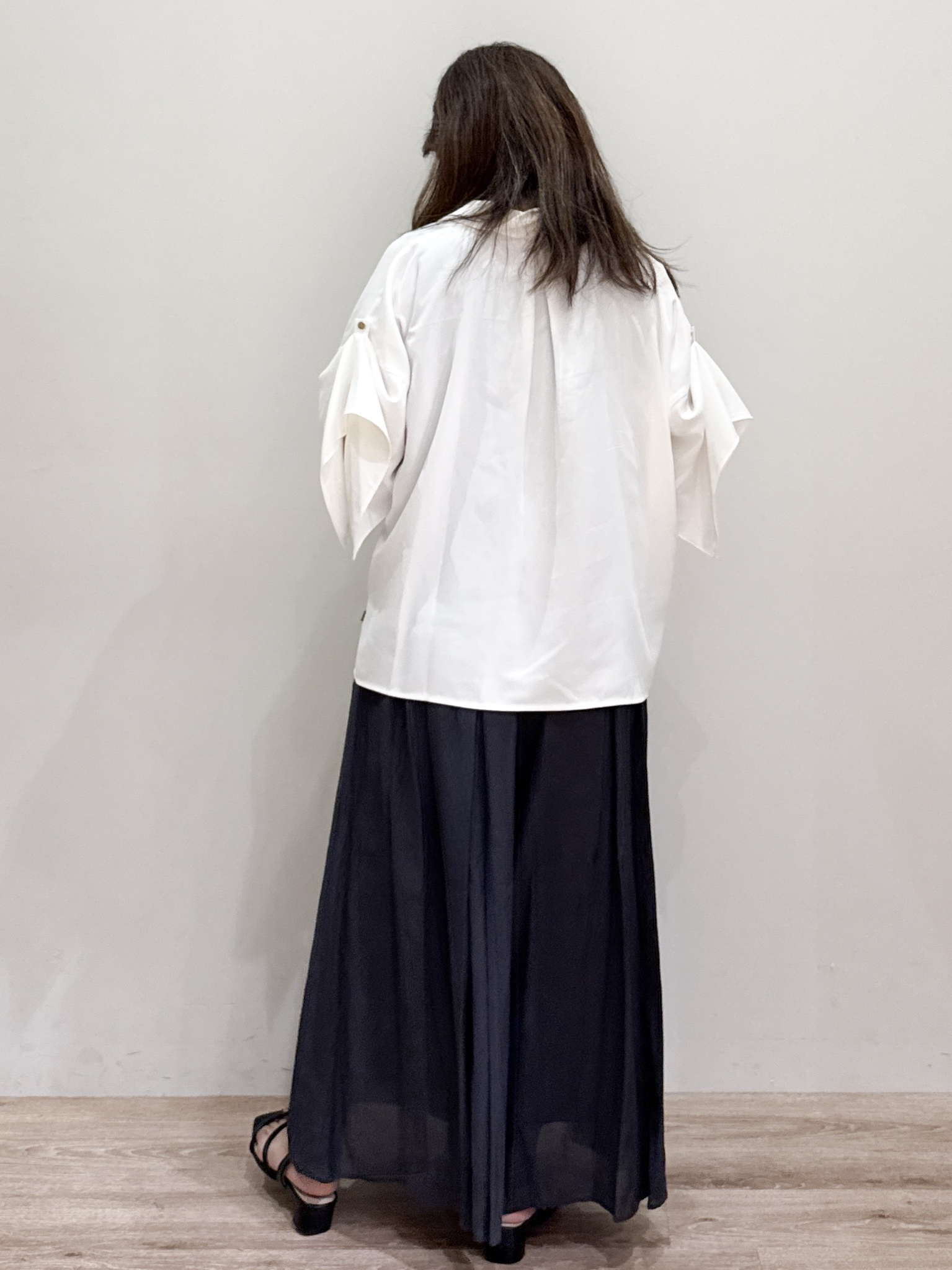 しまじろさんの「OPAQUE.CLIP｜【UV／接触冷感／吸水速乾／】タックスリーブスキッパーブラウス《洗濯機OK》」を使ったコーディネート
