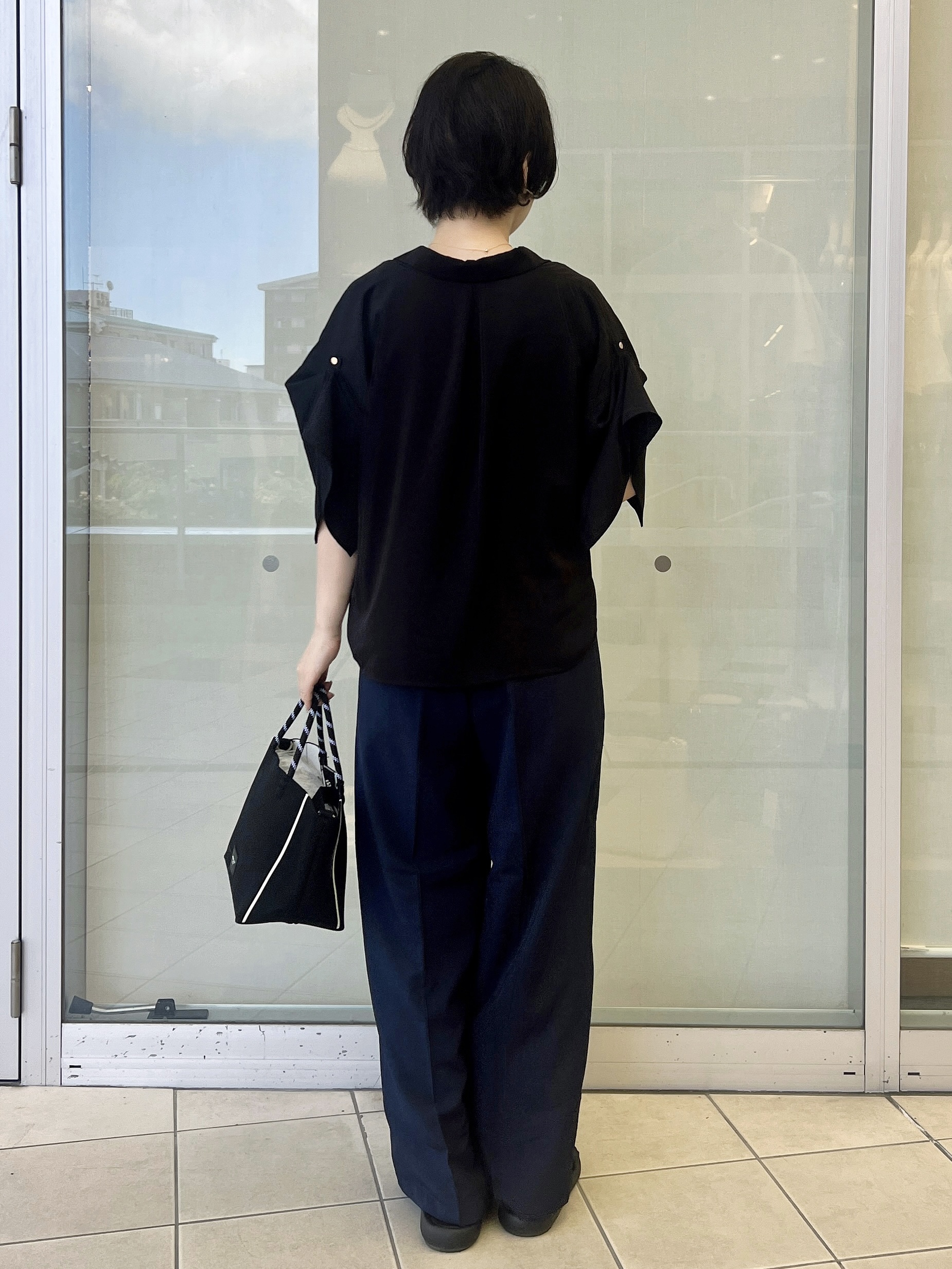 yo-koさんの「OPAQUE.CLIP｜【UV／接触冷感／吸水速乾／】タックスリーブスキッパーブラウス《洗濯機OK》」を使ったコーディネート