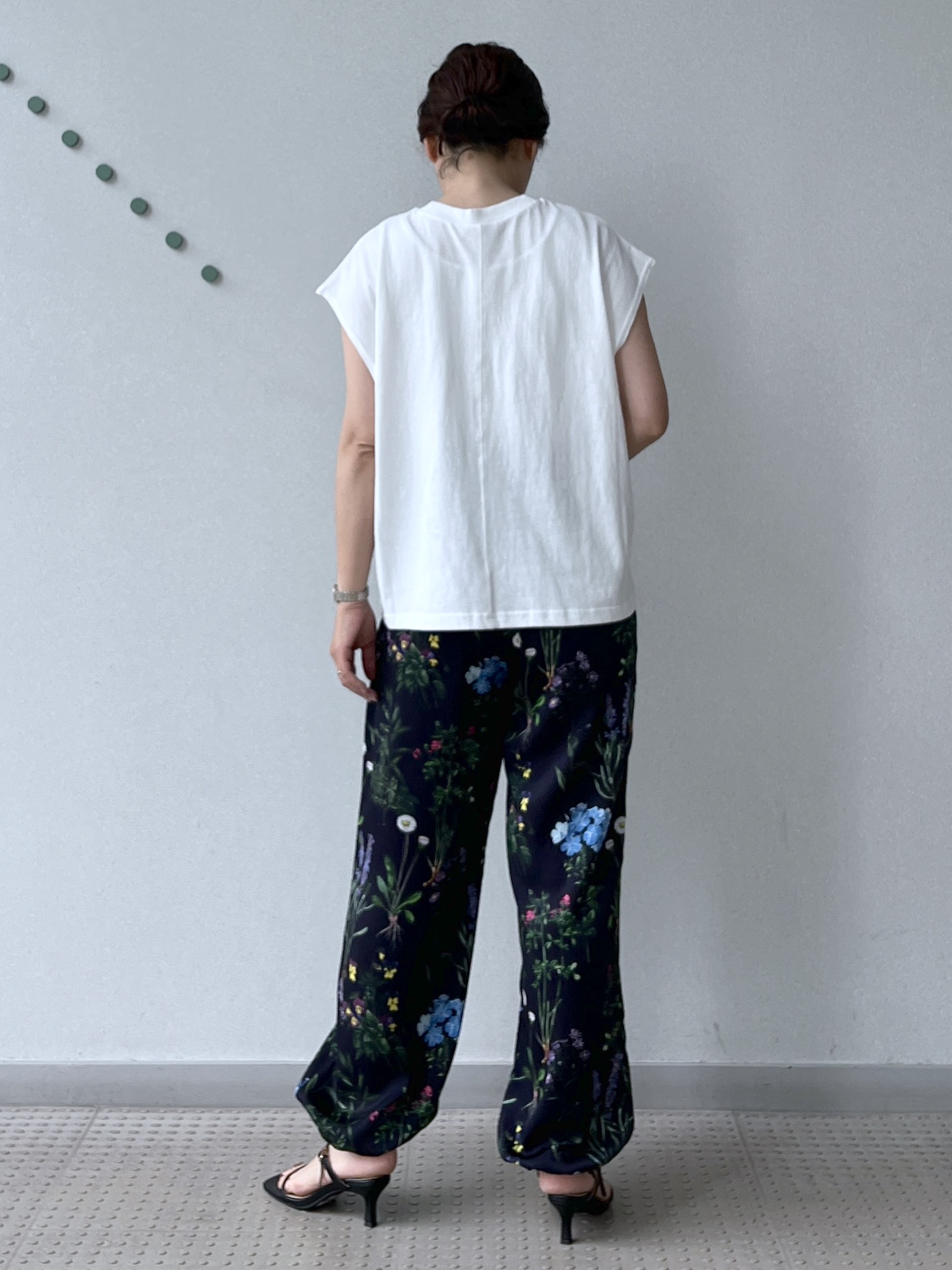 Soeさんの「DRESSTERIOR｜STAR＆STRIPE（スターアンドストライプ）フレンチスリーブトップス」を使ったコーディネート