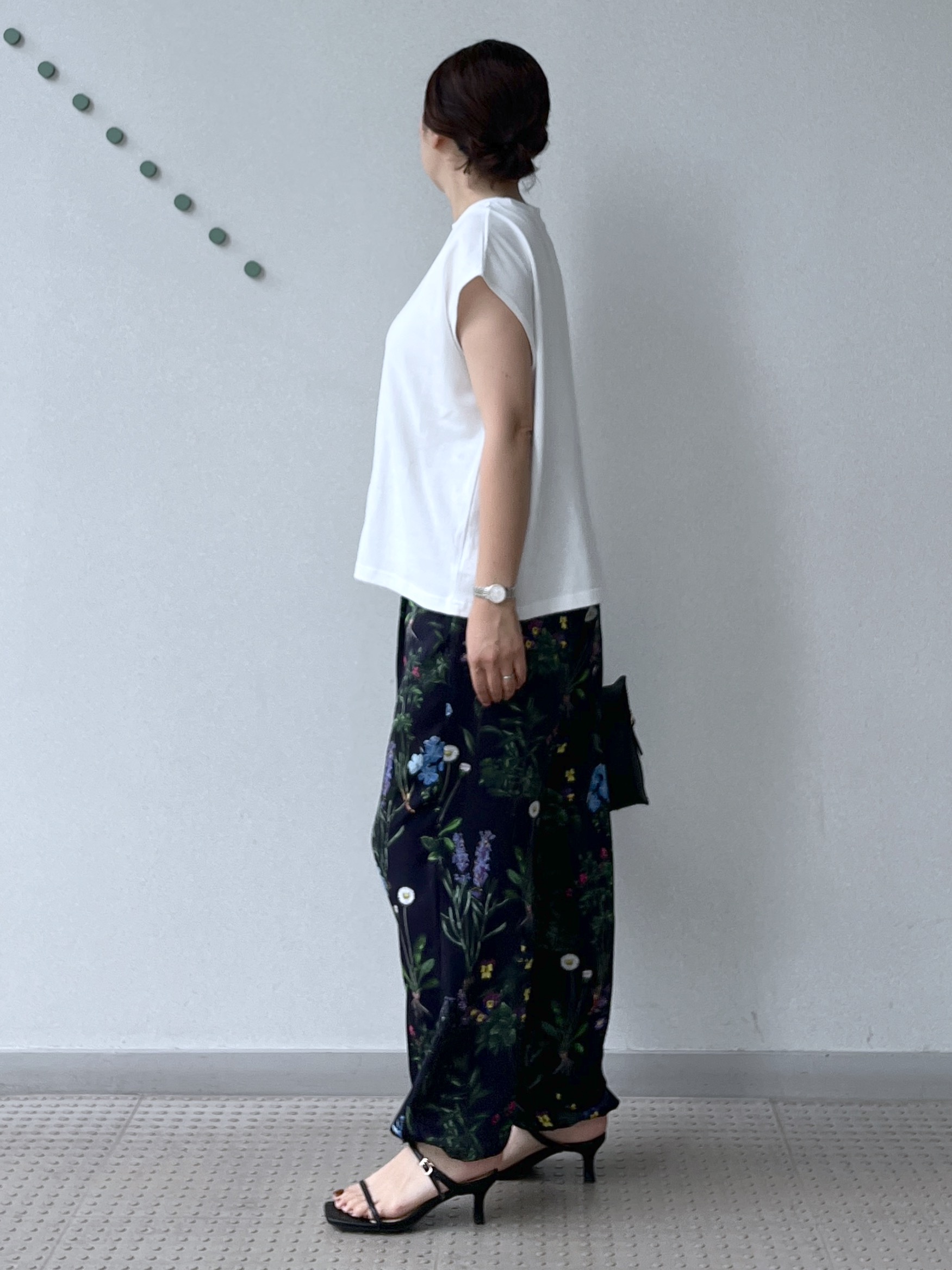 Soeさんの「DRESSTERIOR｜STAR＆STRIPE（スターアンドストライプ）フレンチスリーブトップス」を使ったコーディネート