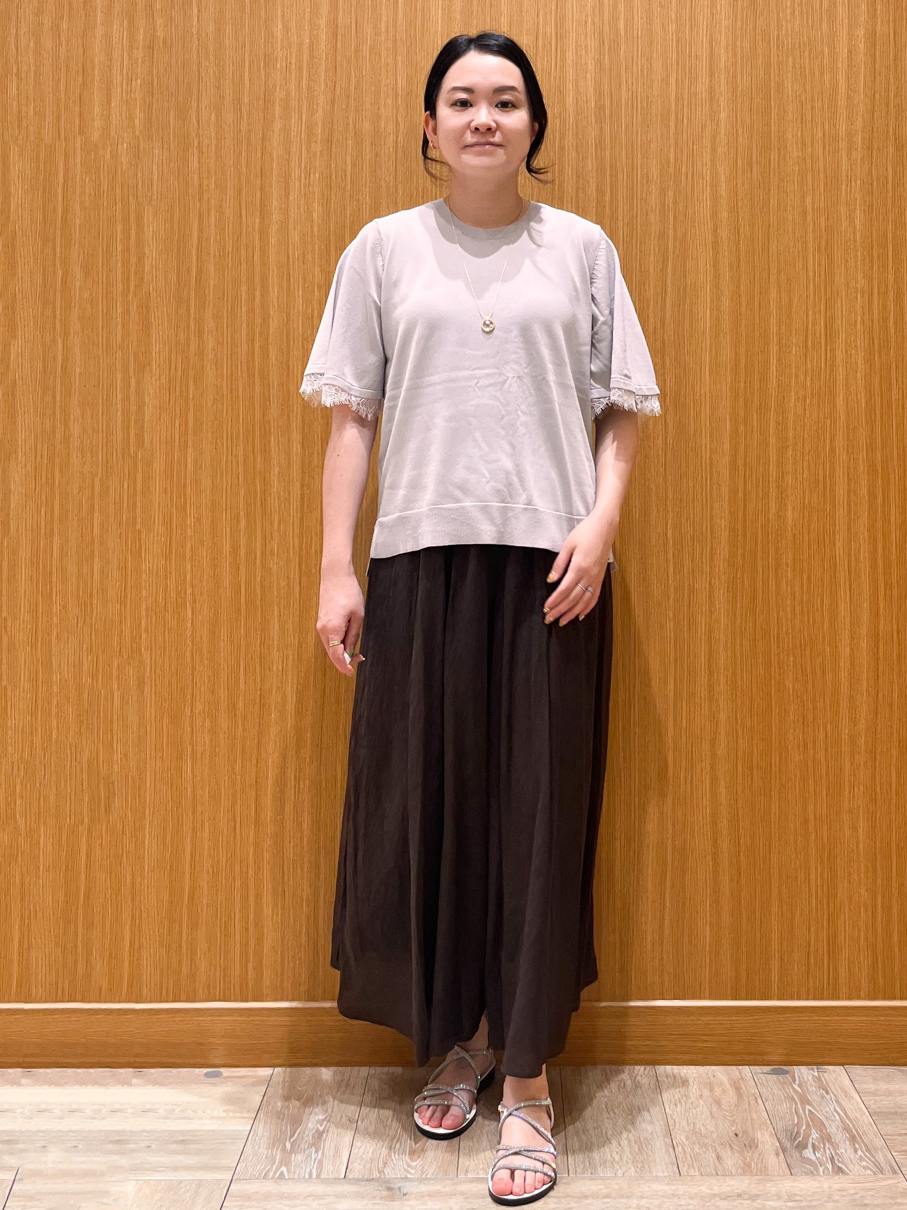 aさんの「OPAQUE.CLIP｜【遮熱性】袖口レース フレアスリーブニット《洗濯機OK／抗ピル》」を使ったコーディネート