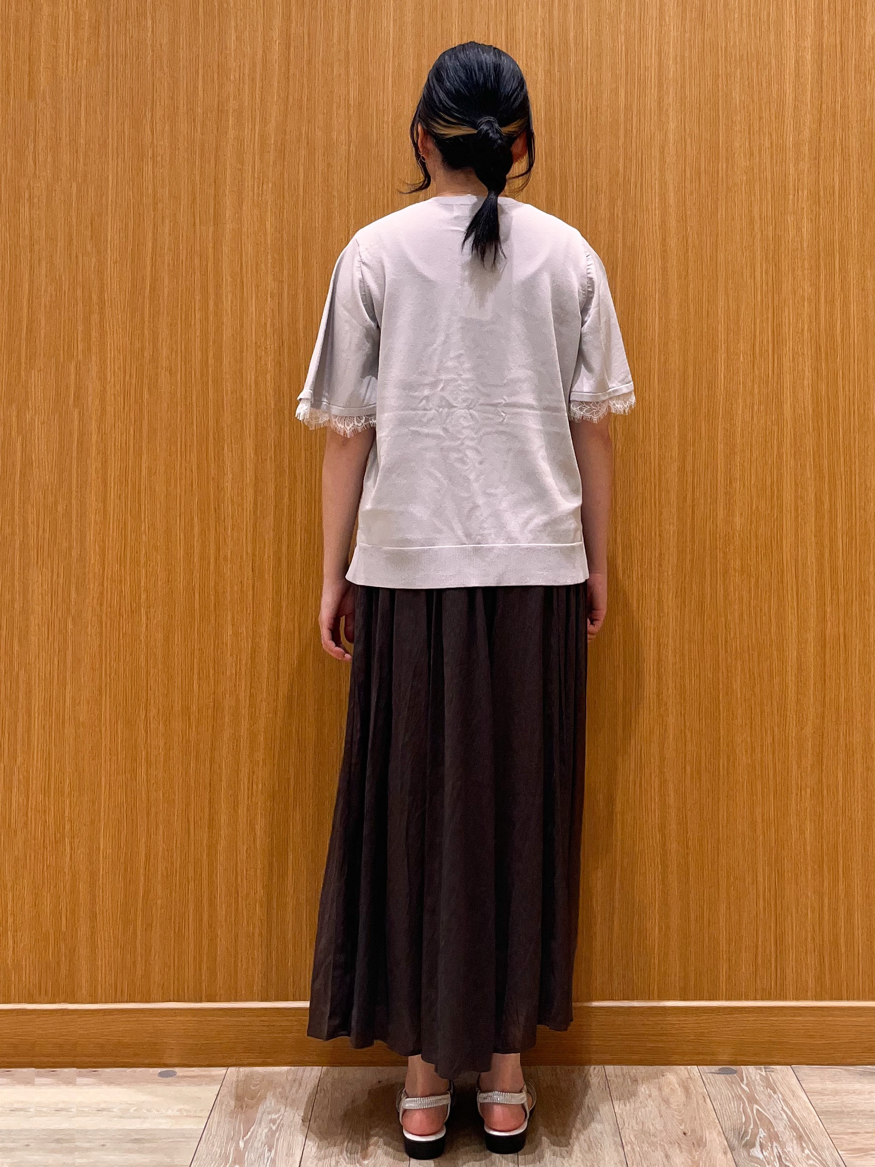 aさんの「OPAQUE.CLIP｜【遮熱性】袖口レース フレアスリーブニット《洗濯機OK／抗ピル》」を使ったコーディネート