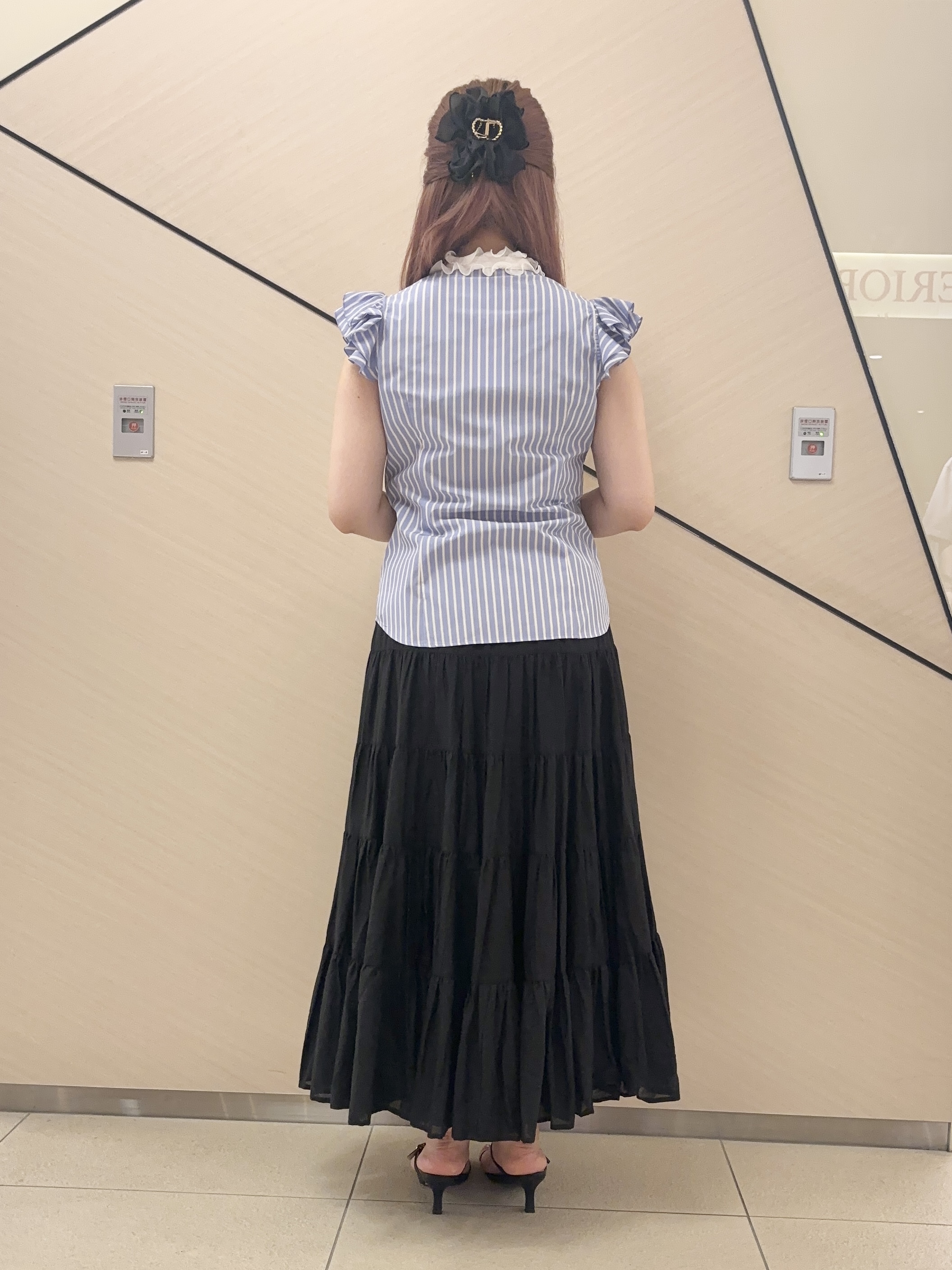 Rinaさんの「DRESSTERIOR｜【再入荷】コットンボイルティアードスカート」を使ったコーディネート