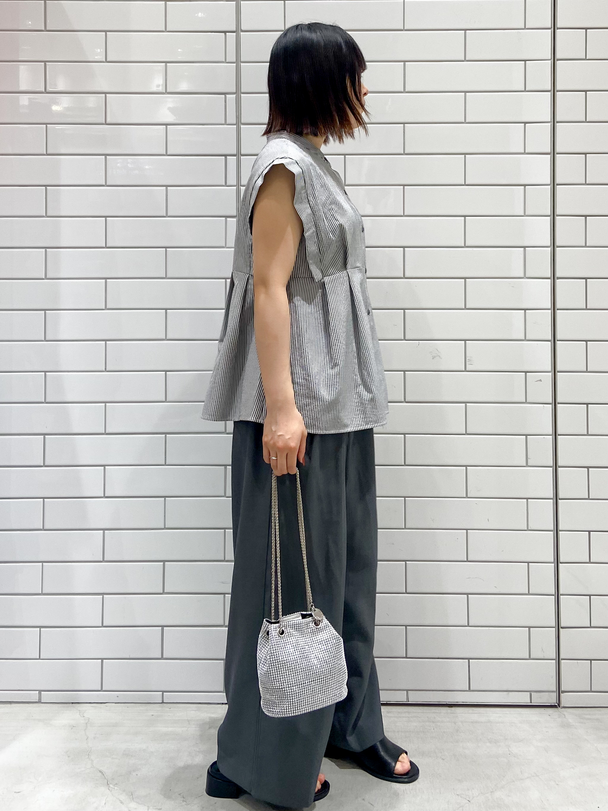kimiさんの「OPAQUE.CLIP｜『STORY Web7月掲載』ペプラムブラウス《通気性／吸水速乾／UVケア／防シワ／洗濯機OK》」を使ったコーディネート