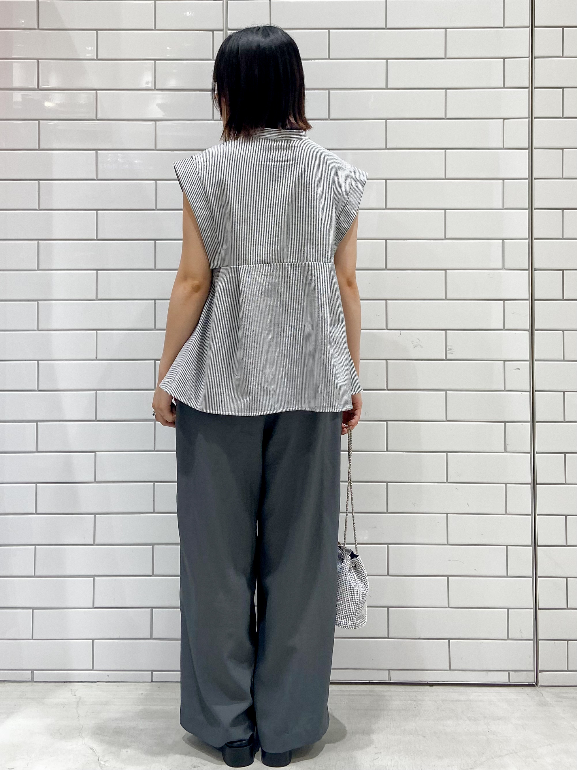 kimiさんの「OPAQUE.CLIP｜『STORY Web7月掲載』ペプラムブラウス《通気性／吸水速乾／UVケア／防シワ／洗濯機OK》」を使ったコーディネート
