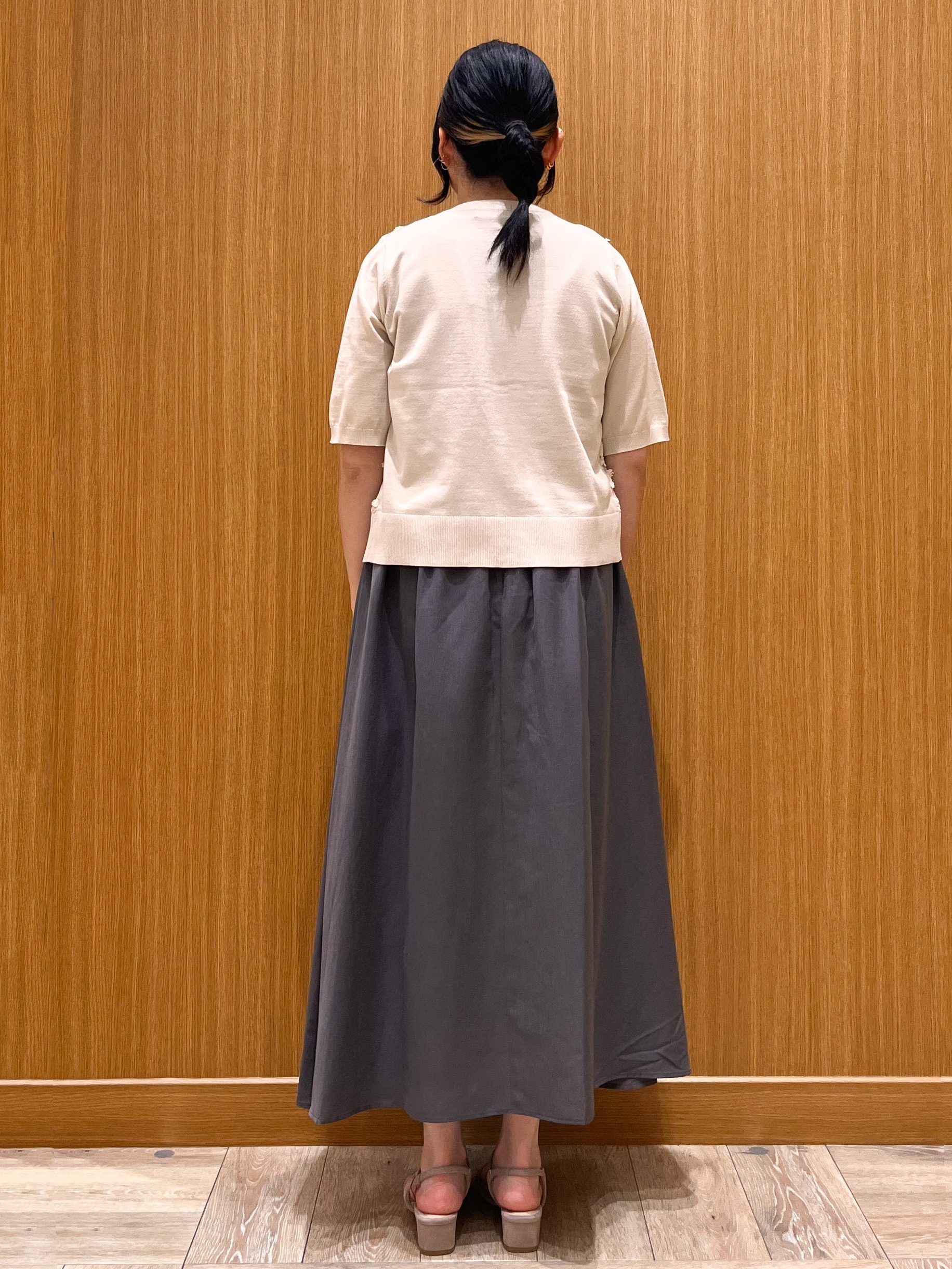 aさんの「OPAQUE.CLIP｜フロントレースニットカーディガン【洗える】」を使ったコーディネート