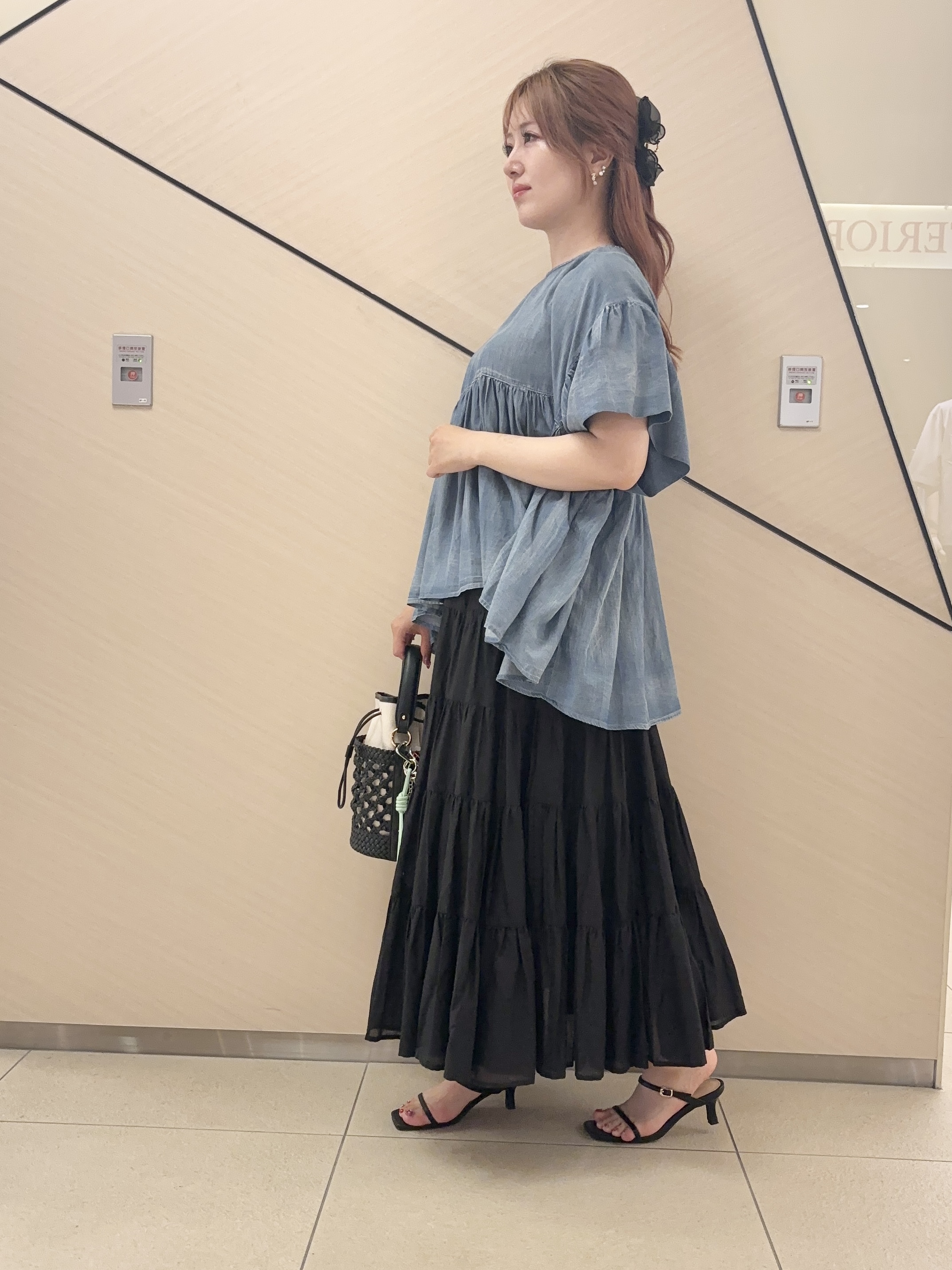 Rinaさんの「DRESSTERIOR｜【otonaMUSE5月号掲載】スキニーベルトサンダル」を使ったコーディネート