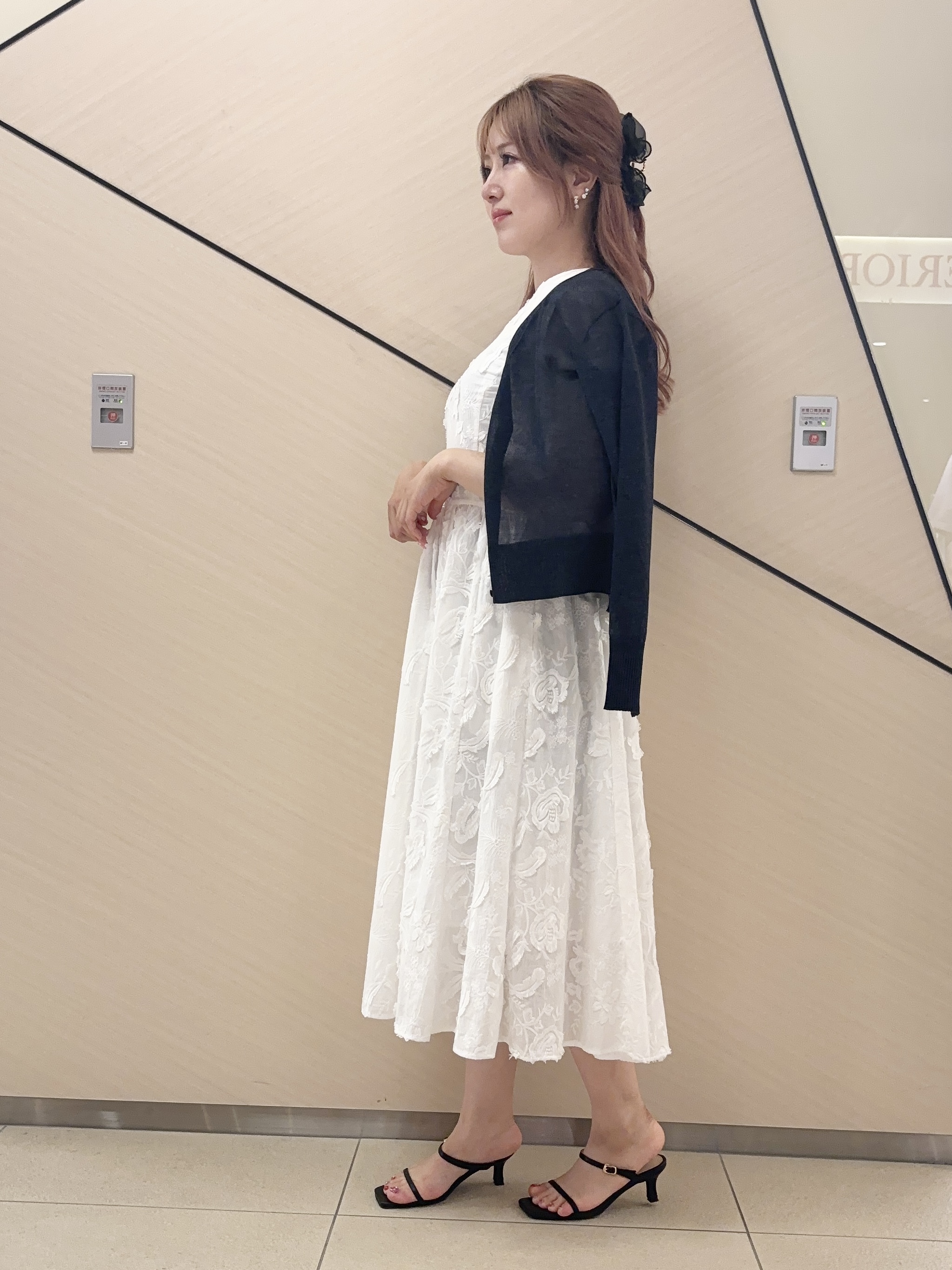 Rinaさんの「DRESSTERIOR｜【otonaMUSE5月号掲載】スキニーベルトサンダル」を使ったコーディネート