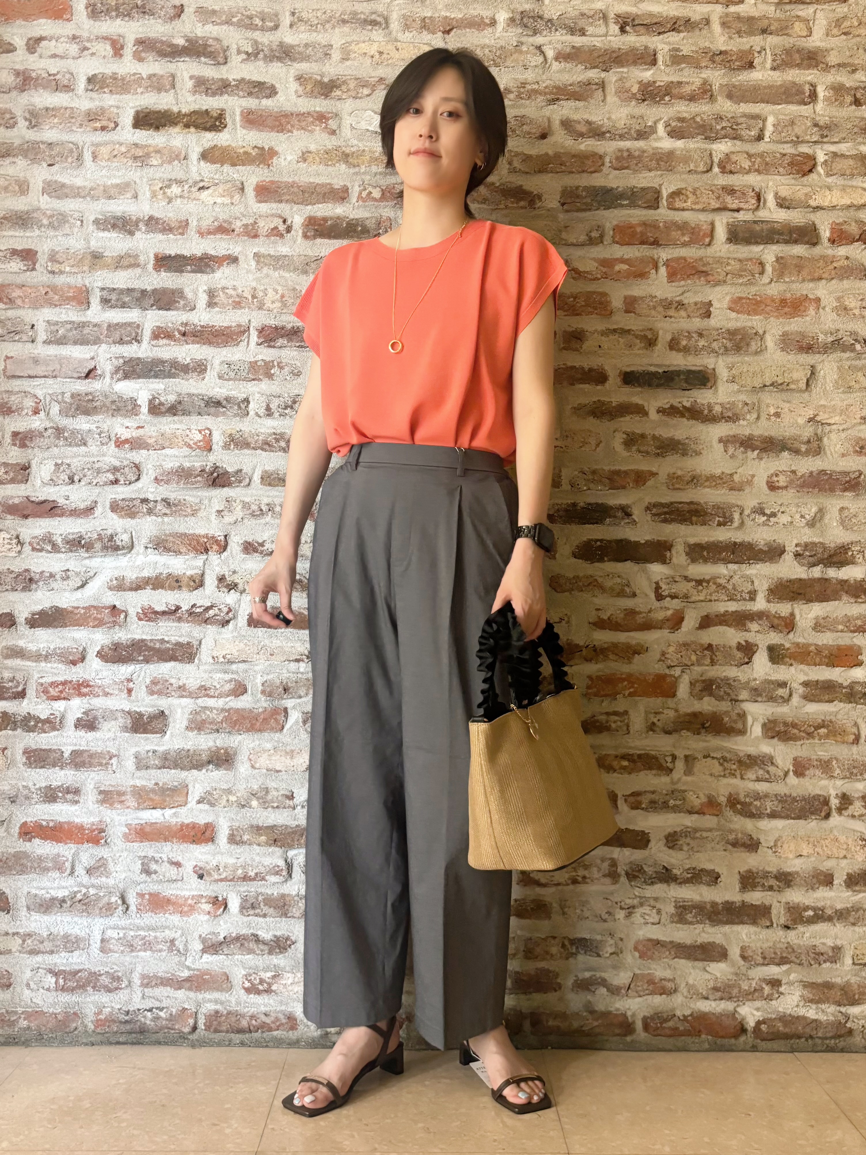 しばさんの「THE SHOP TK｜【S-XL/ひんやりタッチ】多機能フレンチスリーブニット 洗濯機OK/UVケア/毛玉になりにくい」を使ったコーディネート